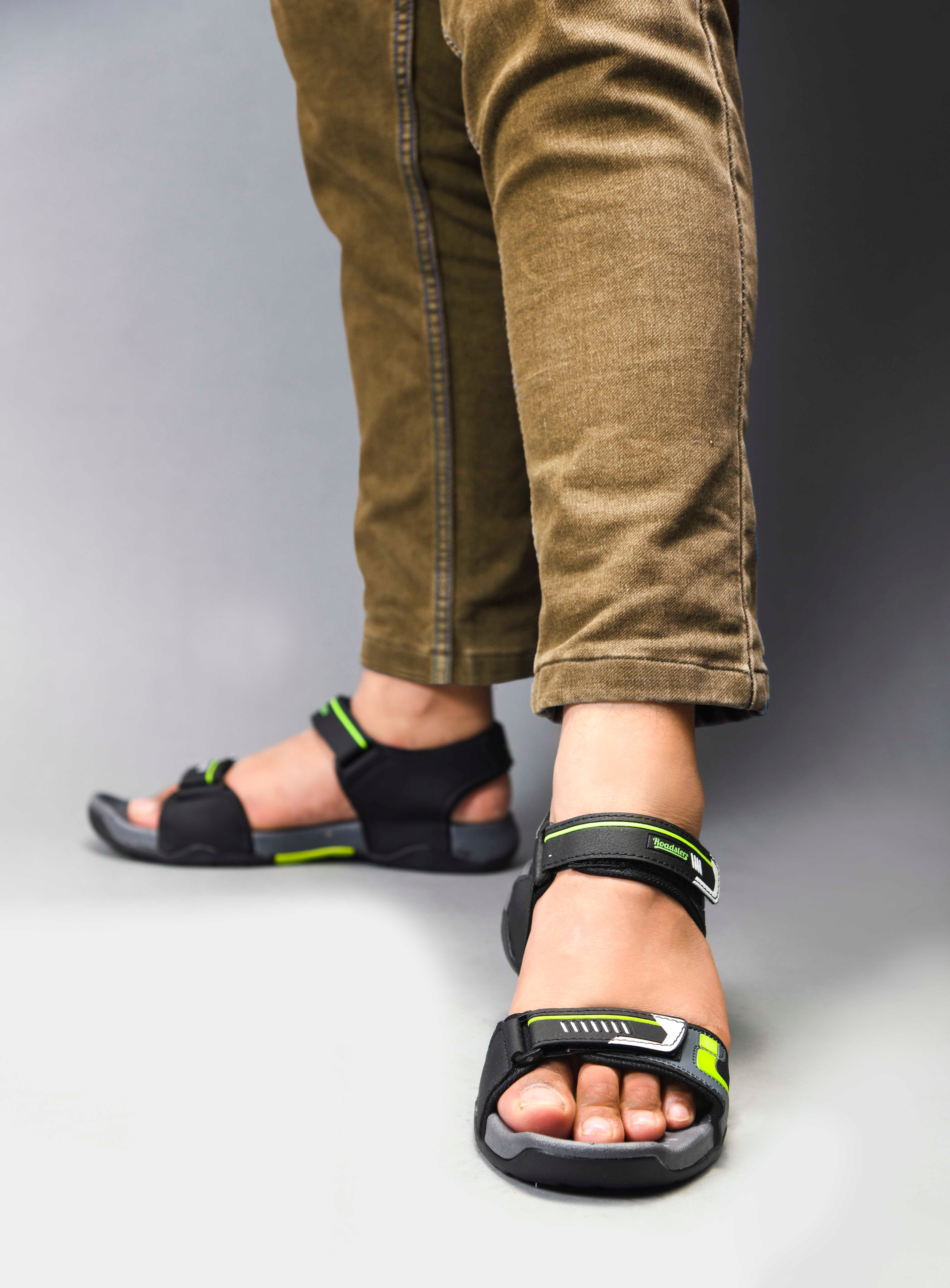 The Roadster Lifestyle Co Men Sports Sandals