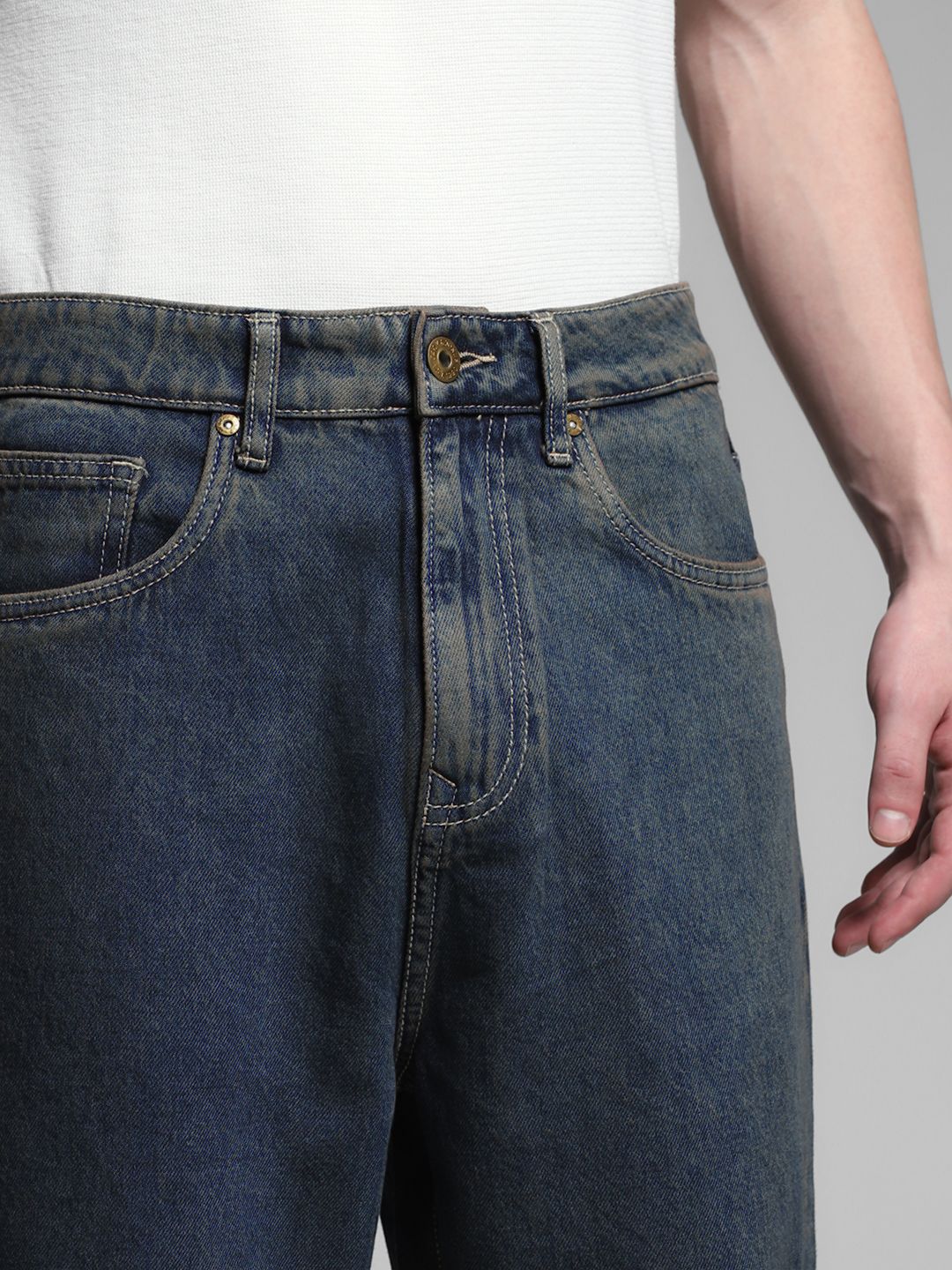 Wide Leg High-Rise Light Fade Jeans