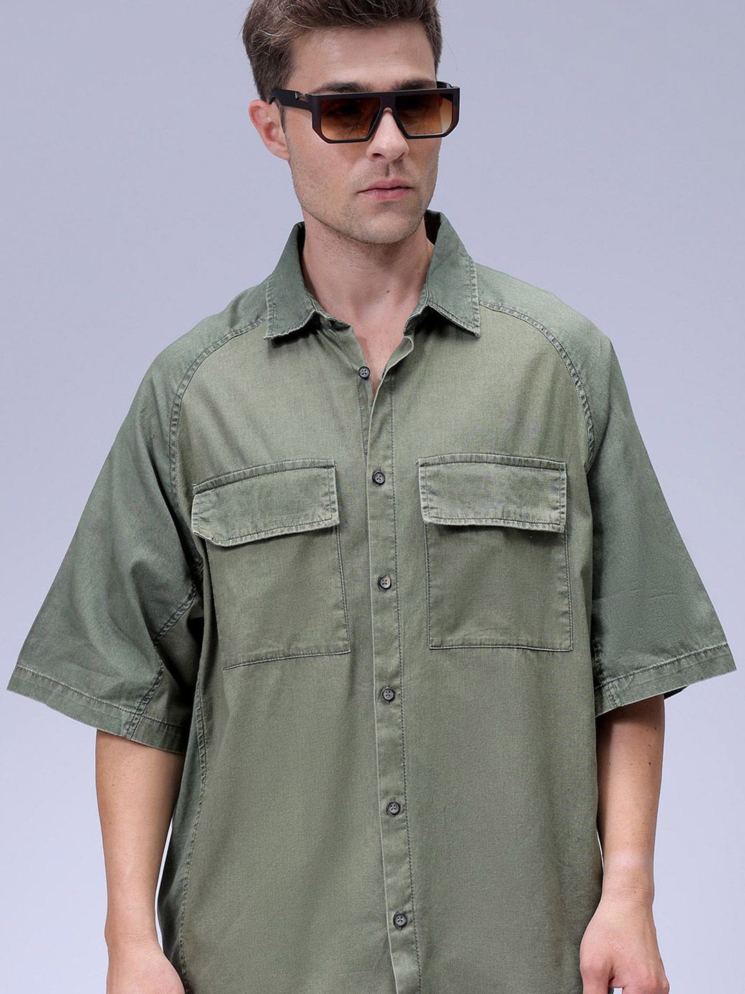The Indian Garage Co Men Oversized Fit Spread Collar Solid Cotton Casual Shirt