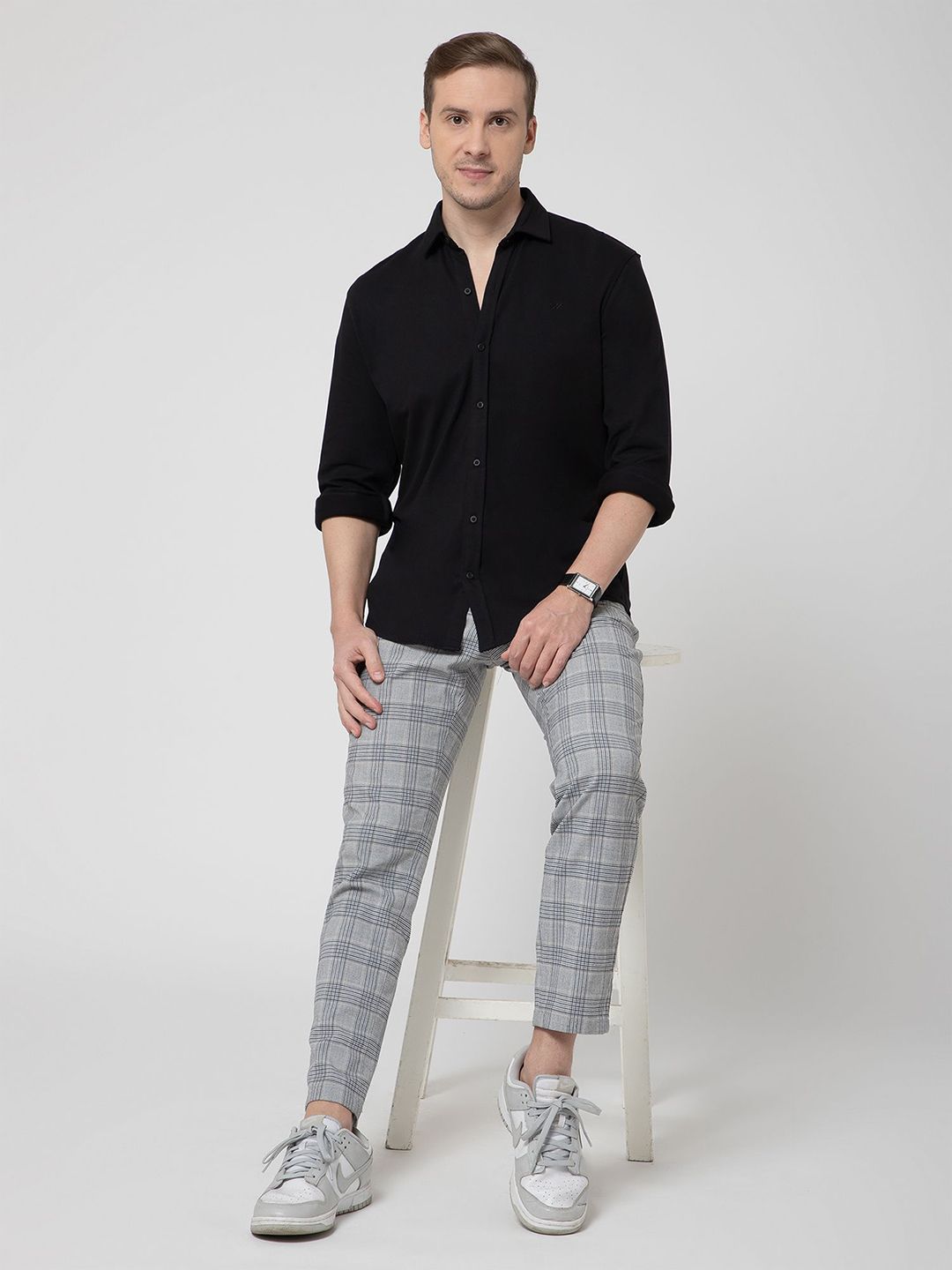 OXYZONE Men Relaxed Fit Solid Spread Collar Casual Cotton Shirt