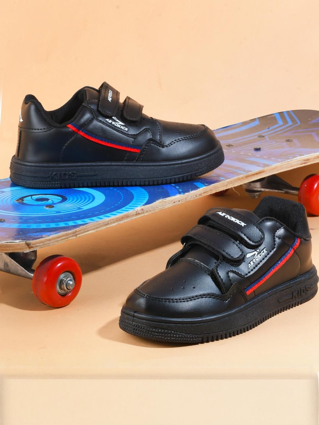 AEROKICK Unisex Kids Loafers