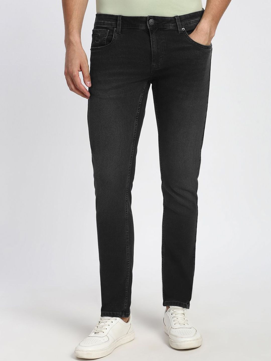 Peter England Casuals Men Skinny Fit Mid-Rise Clean Look Light Fade Jeans