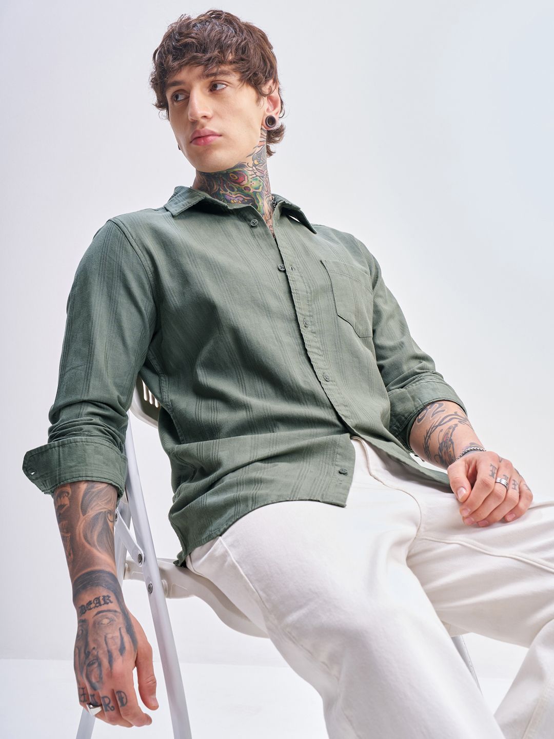 HIGHLANDER Textured Spread Collar Cotton Chest Pocket Slim Fit Casual Shirt