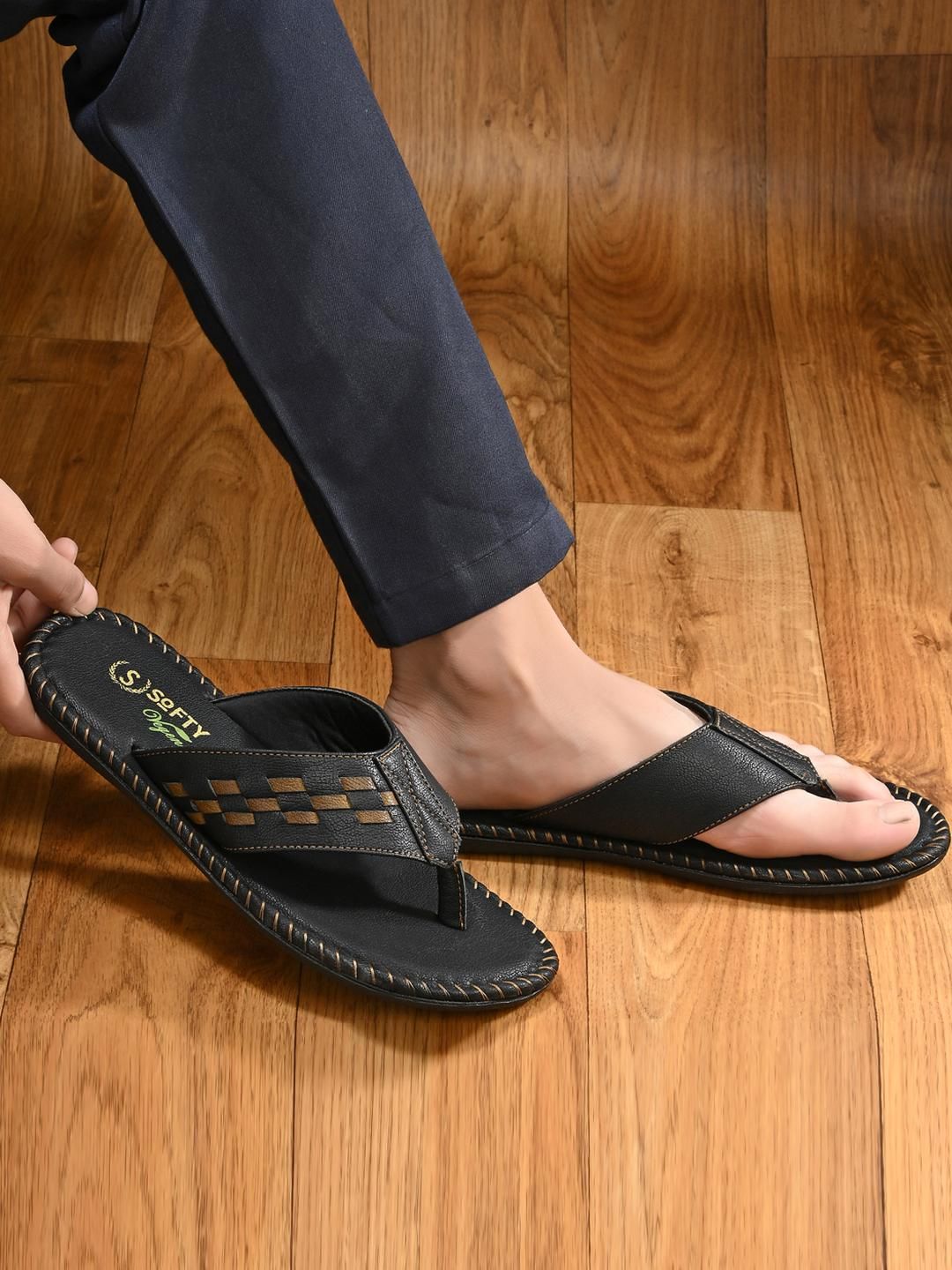SOFTY VEGEN Men Black Comfort Sandals
