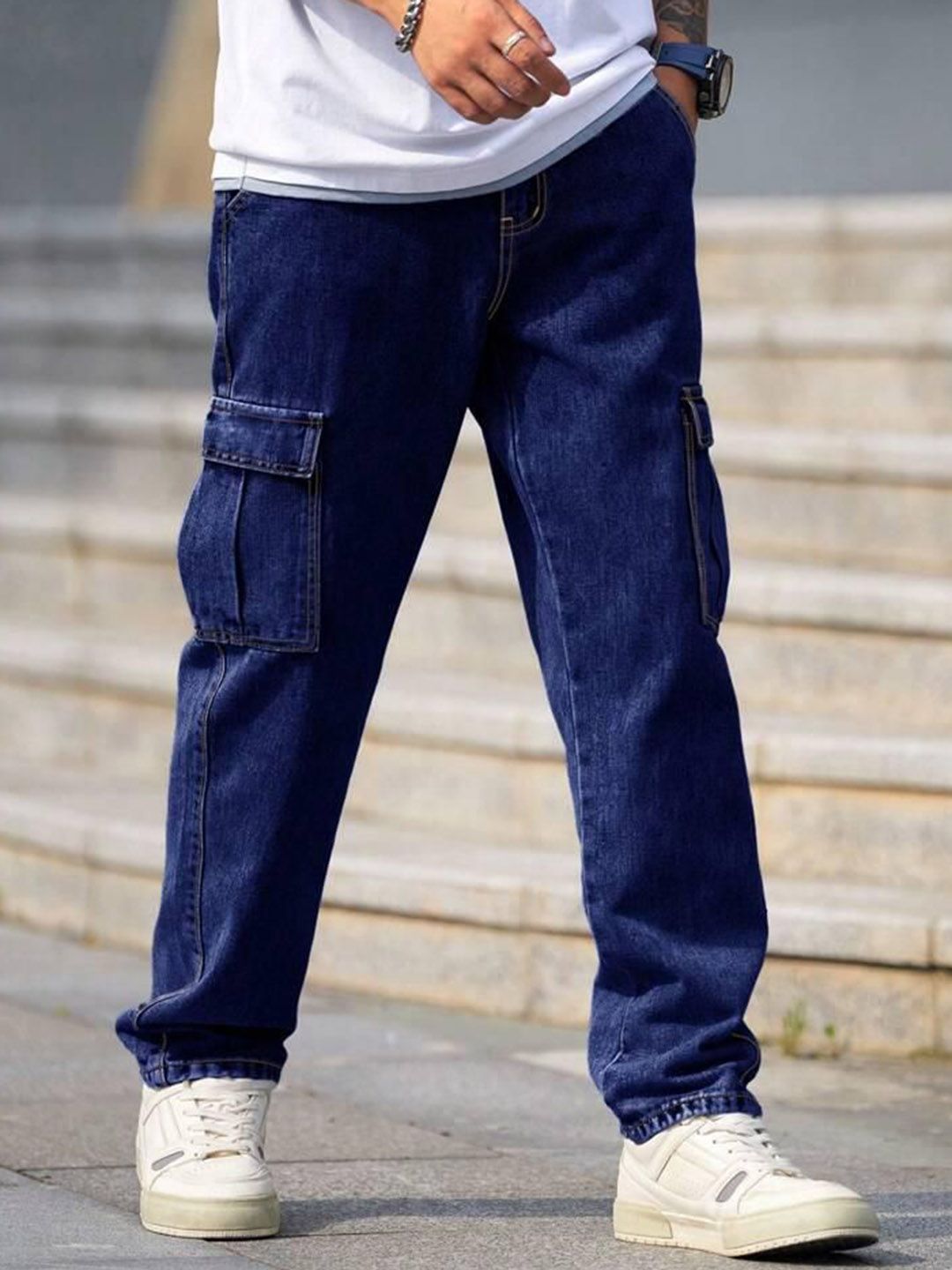 me Queen Men Straight Fit Mid-Rise Cotton Cargo Jeans