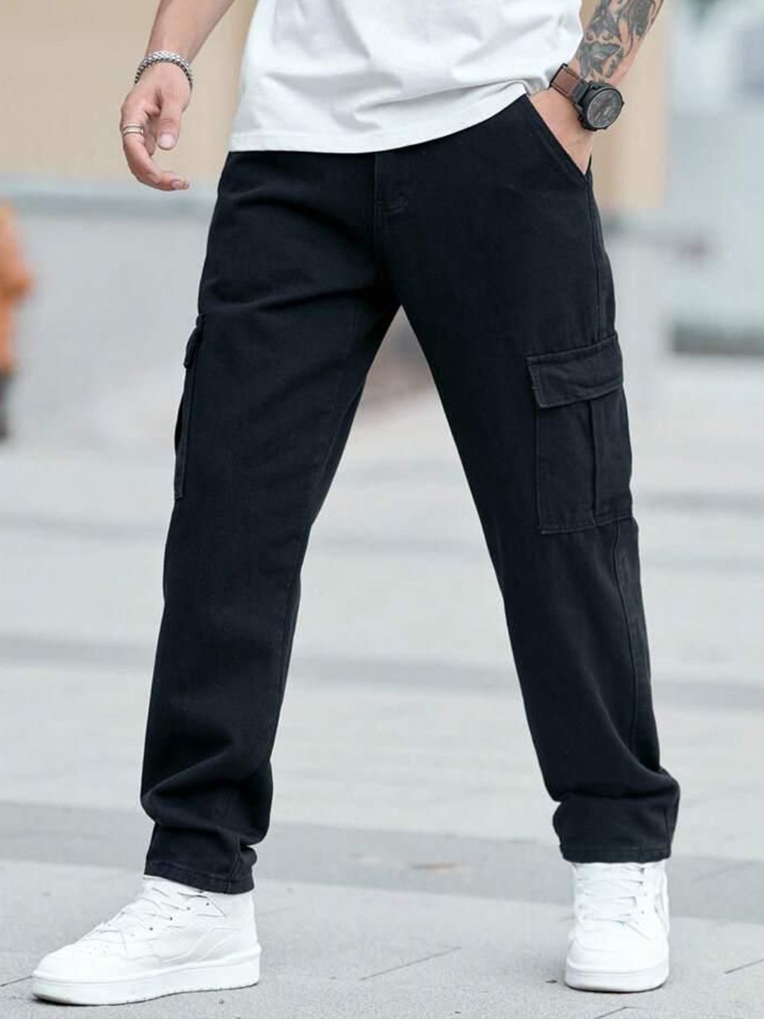 me Queen Men Straight Fit Mid-Rise Cargo Cotton Denim Jeans