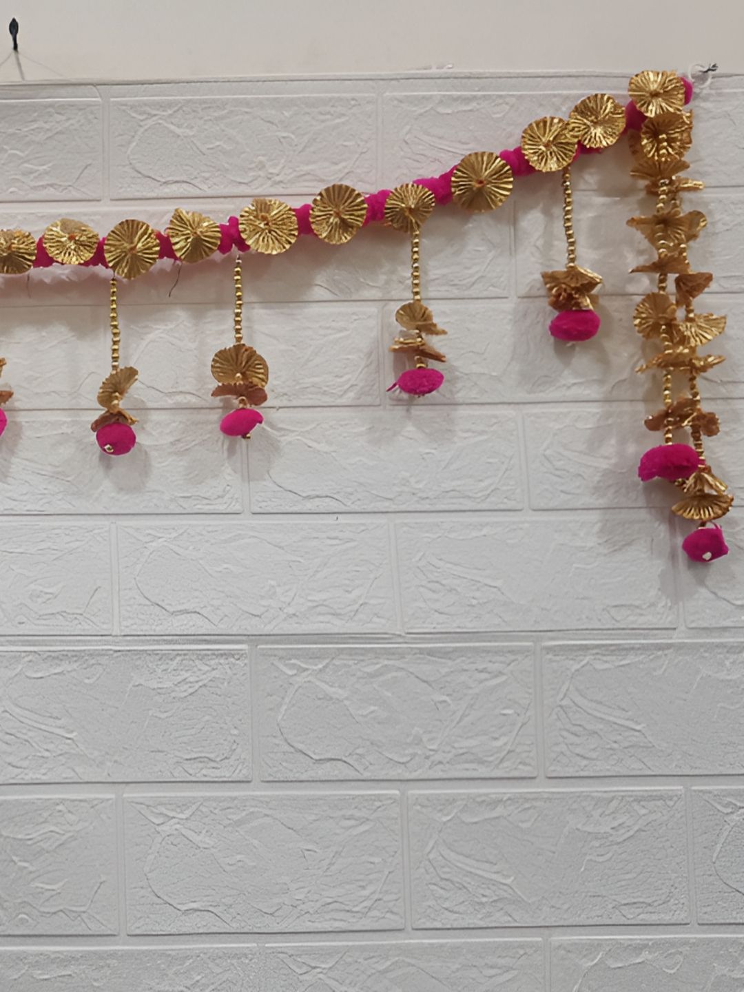 Nutts Pink Gota-Chakri Bandhanwar Festive Decor