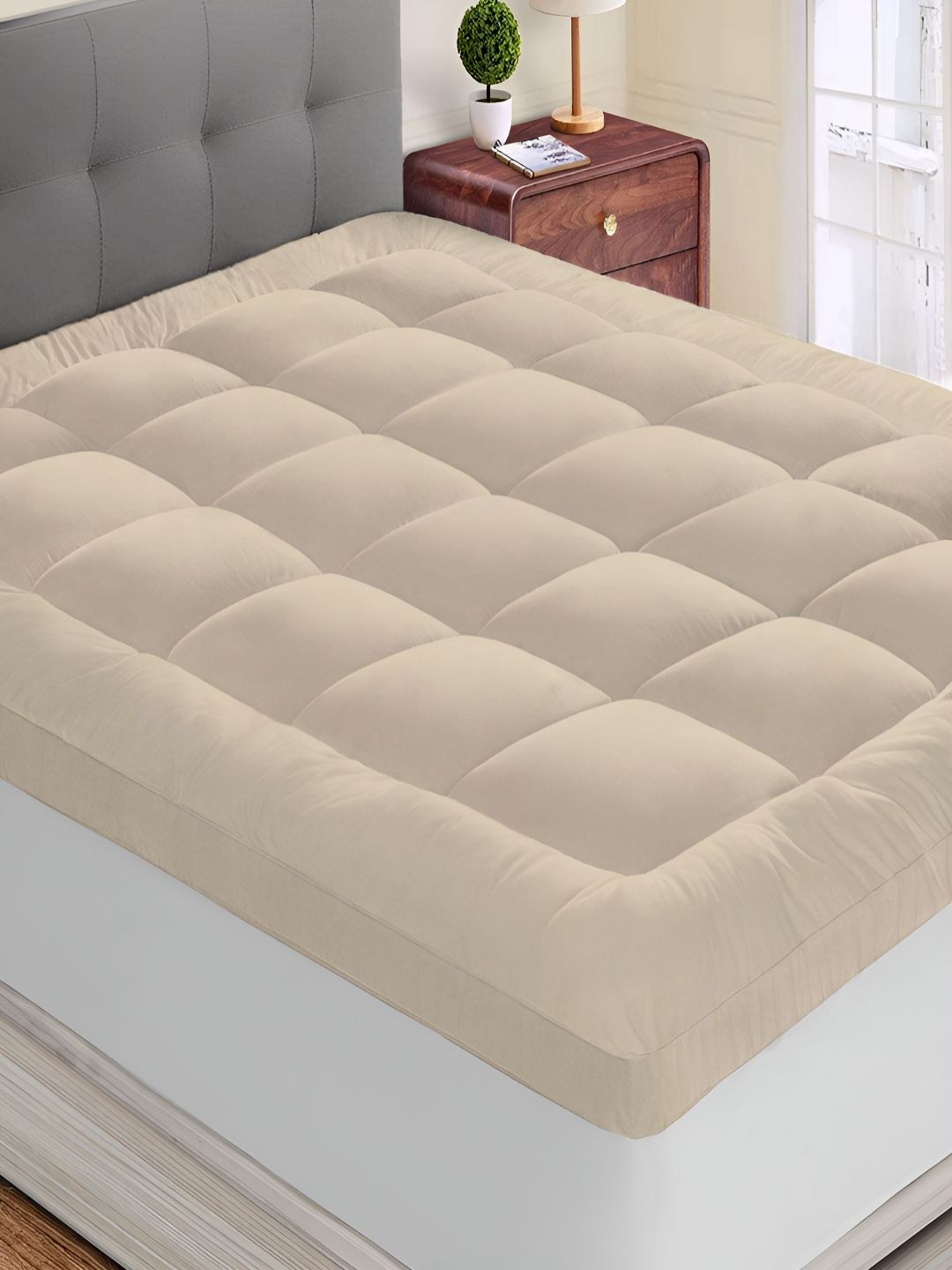 CHICERY CHICERY Beige Quilted Microfiber Water Resistant Mattress Protector