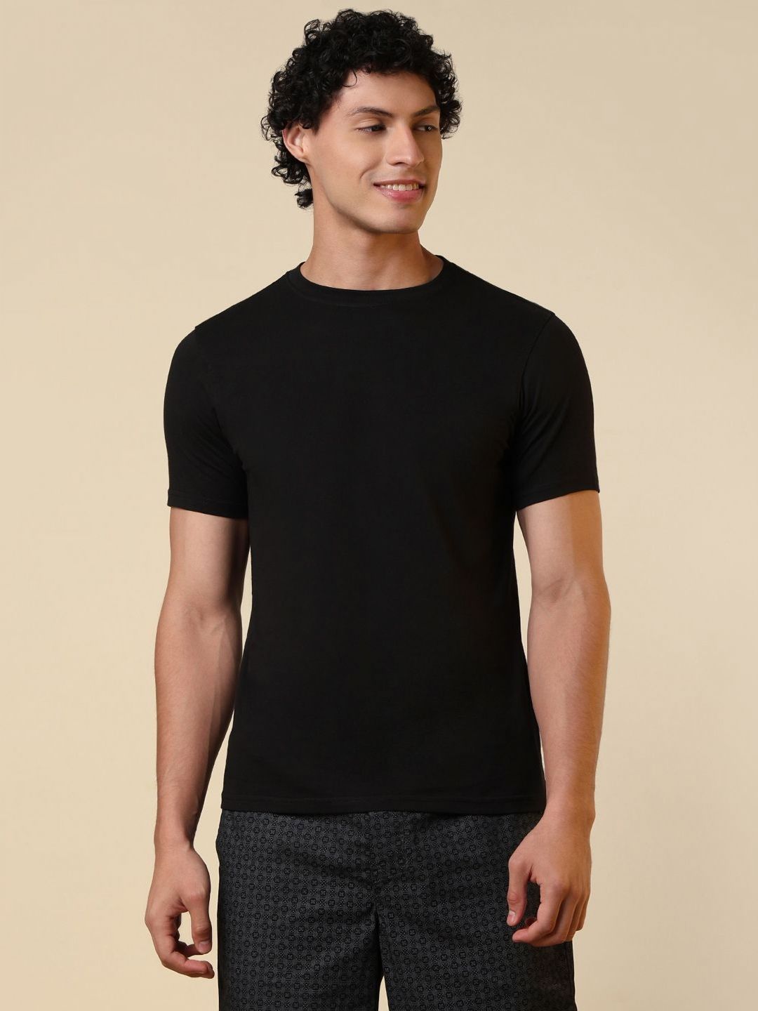 SleepZ by Raymond Men Solid Round Neck Cotton T-shirt