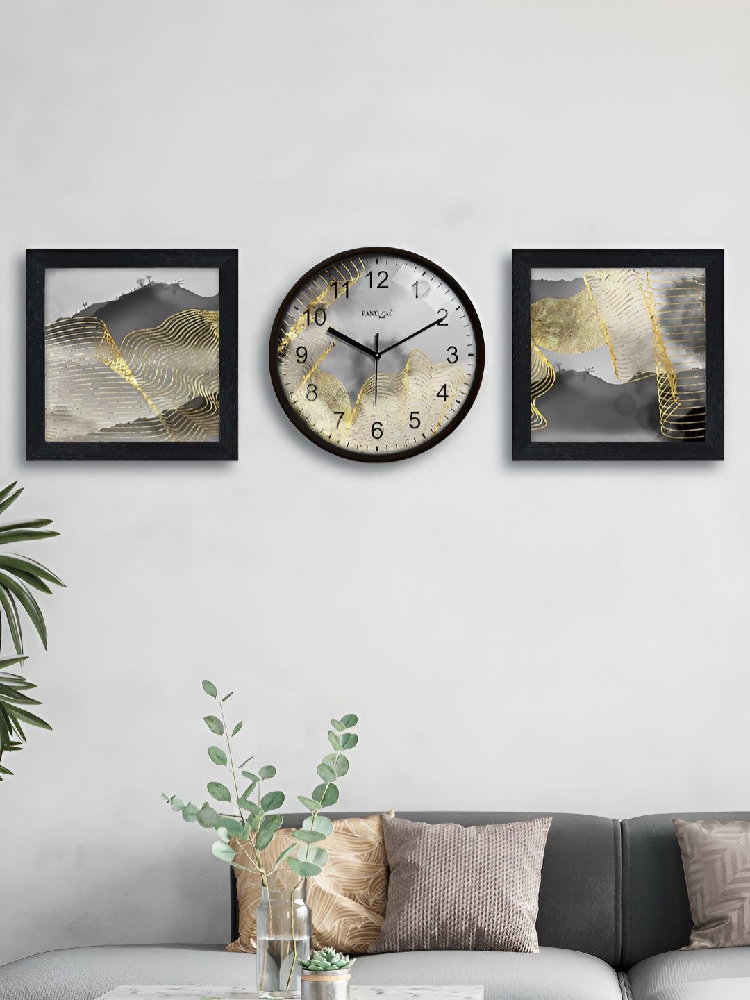 RANDOM Black & Grey 3 Pieces Printed Round Shape Analogue Wall Clock