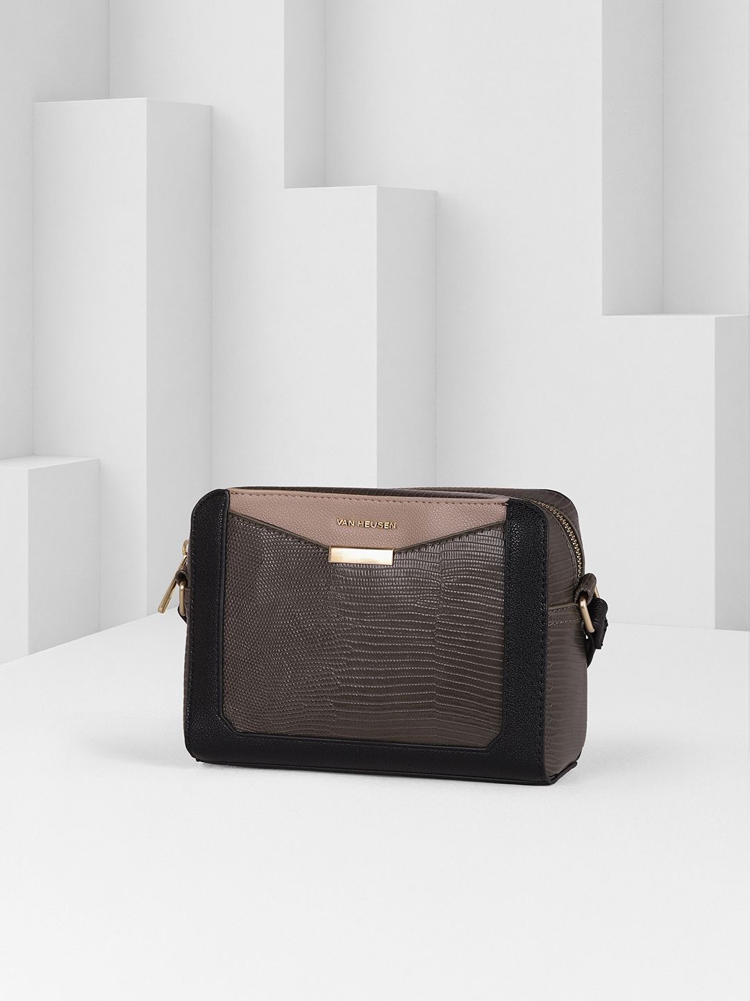 Van Heusen Woman Van Heusen Woman Textured Oversized Structured Sling Bag