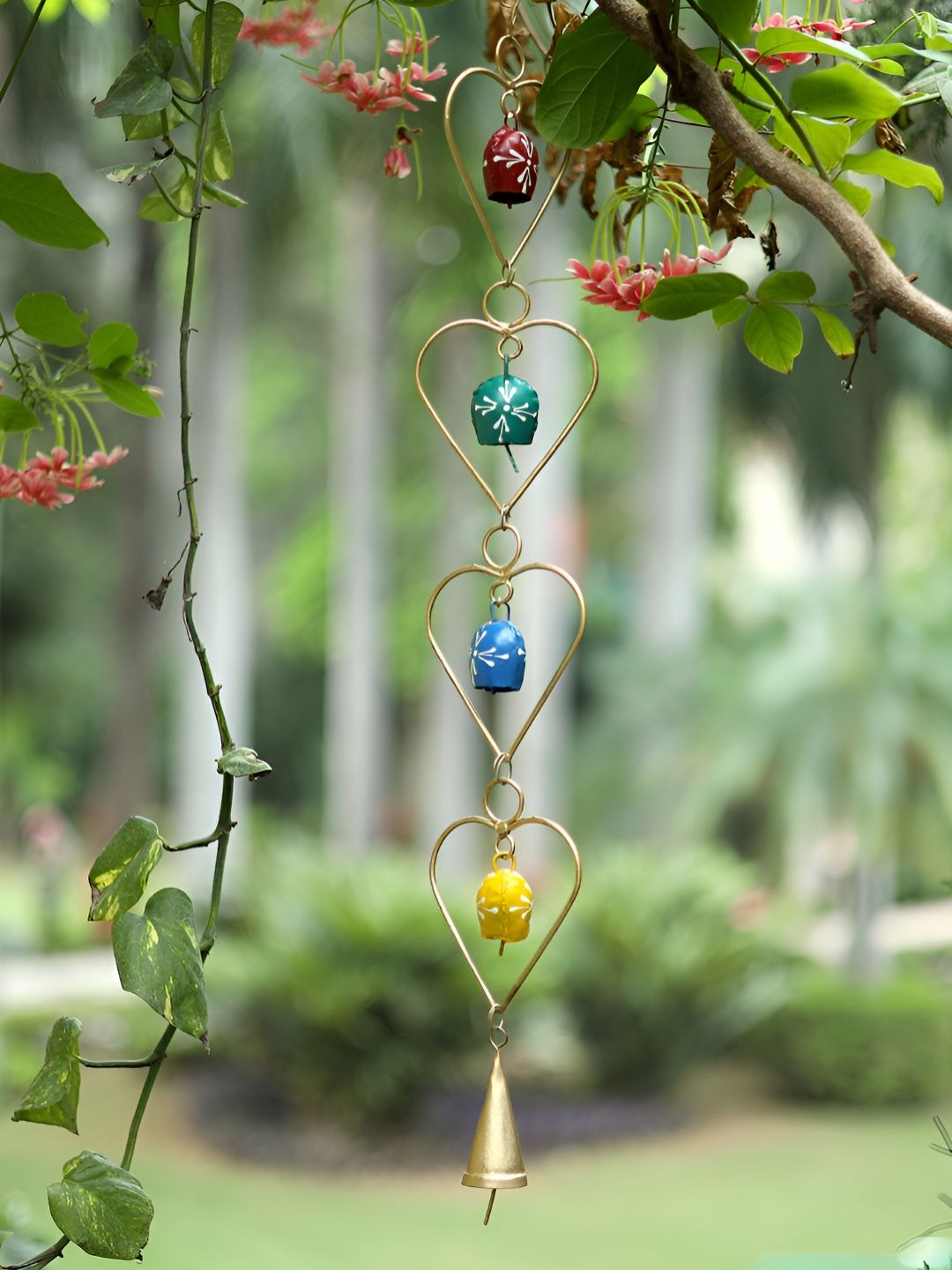 DULI Beige & Red Textured Metal Hanging Windchime With Hanging Bells