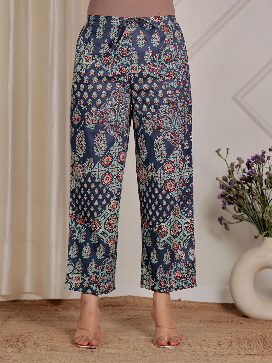 Aramya Women Geometric Printed Ethnic Palazzos
