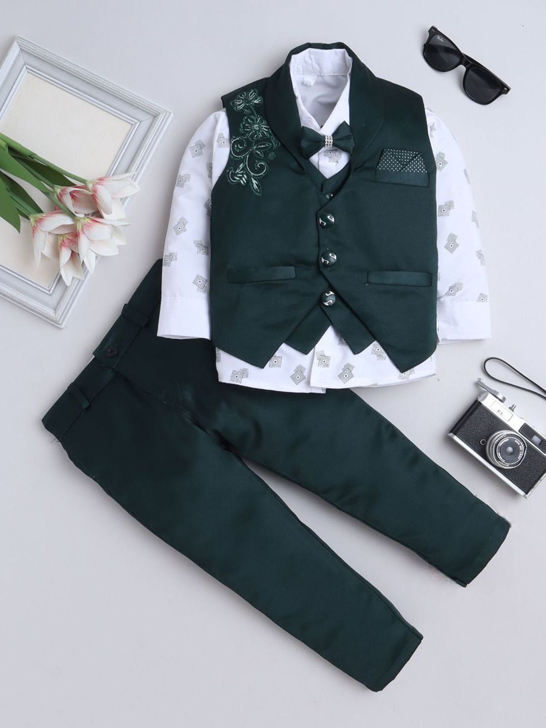 FOURFOLDS Boys Embroidered Single-Breasted Three-Piece Suit