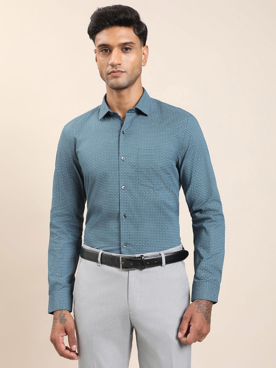 Turtle Standard Micro Ditsy Printed Pure Cotton Slim Fit Formal Shirt