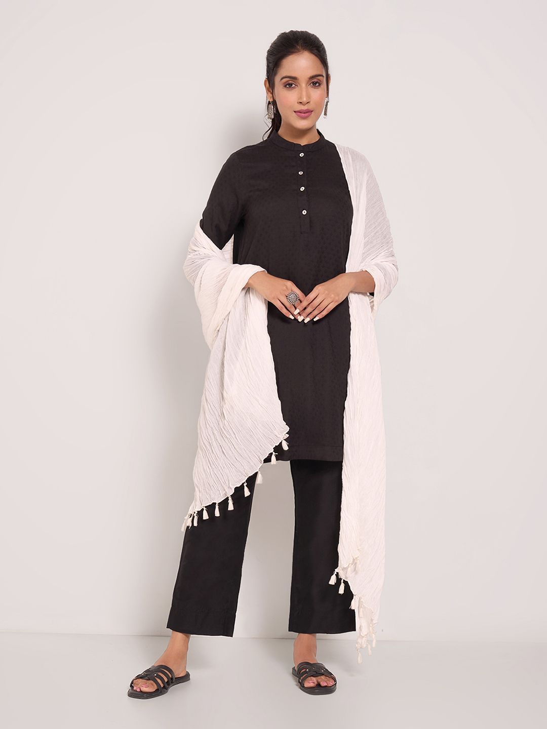 RANGMANCH BY PANTALOONS Pure Cotton Tasselled Dupatta