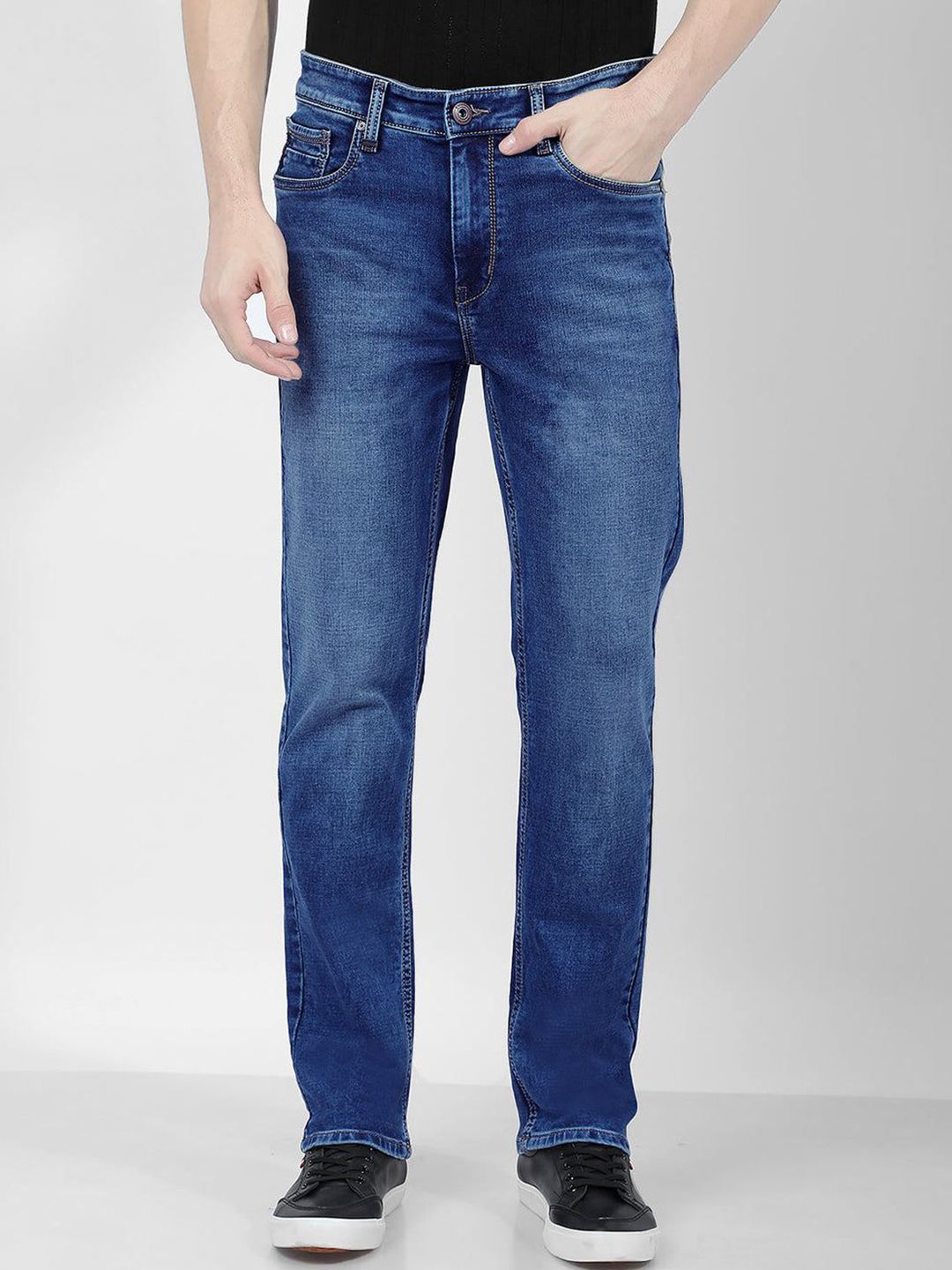 fineblu Men Slim Fit Mid-Rise Light Fade Stretchable Jeans