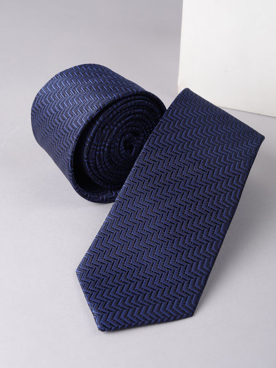 Allen Solly Men Woven Design Broad Tie