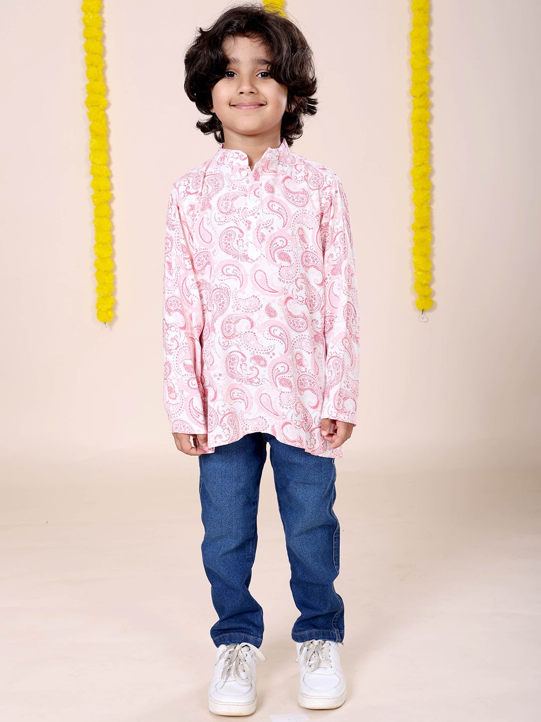 KiddoPanti Boys Paisley Printed Mandarin Collar Pure cotton Kurta With Jeans