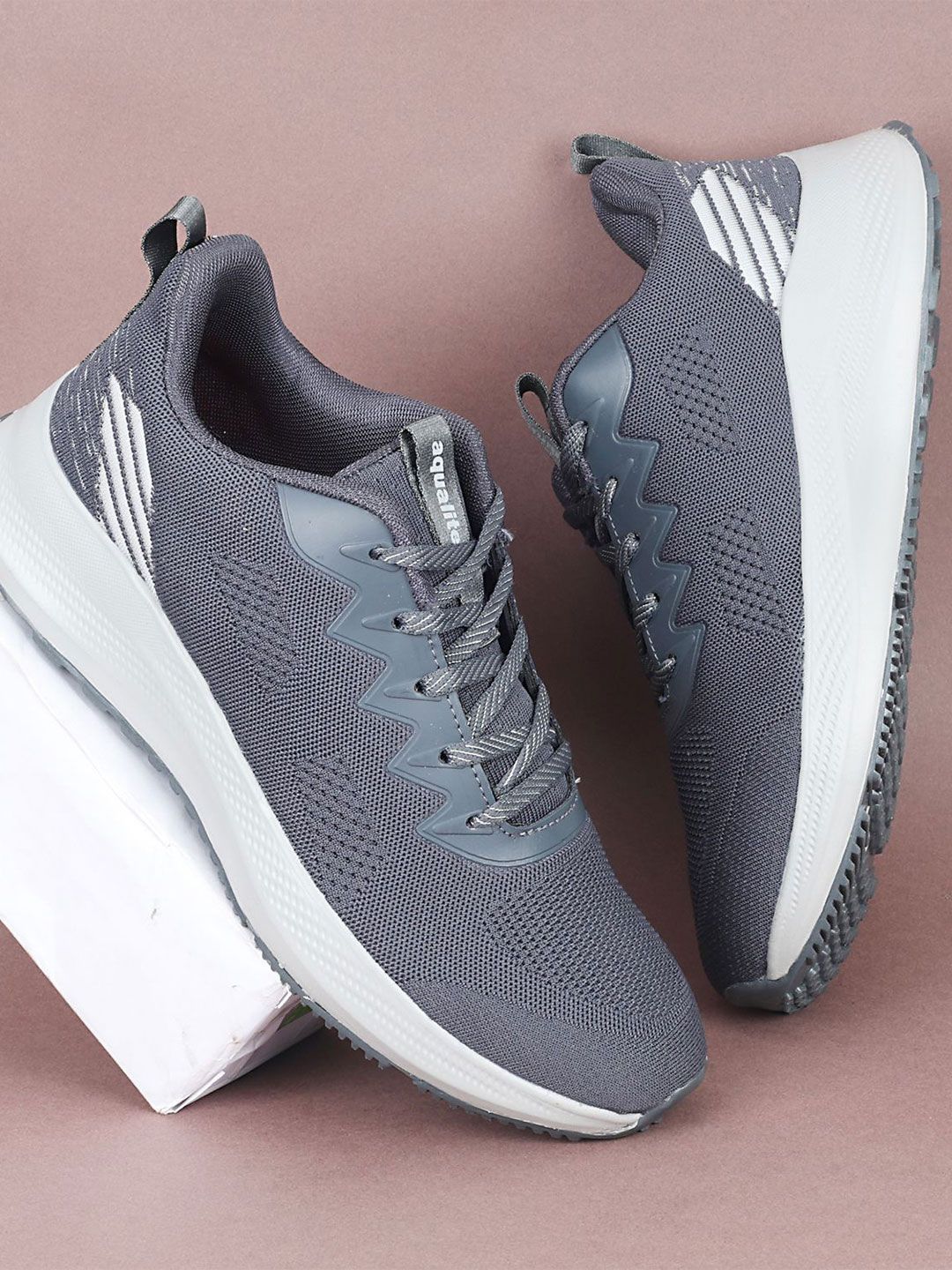 Aqualite Men Mesh Walking Shoes