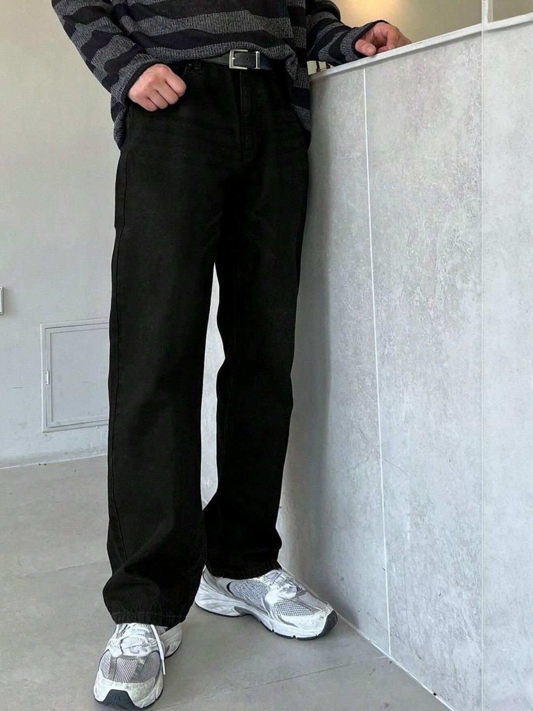 MASTERLY WEFT Men Straight Fit Clean Look No Fade Stretchable Jeans
