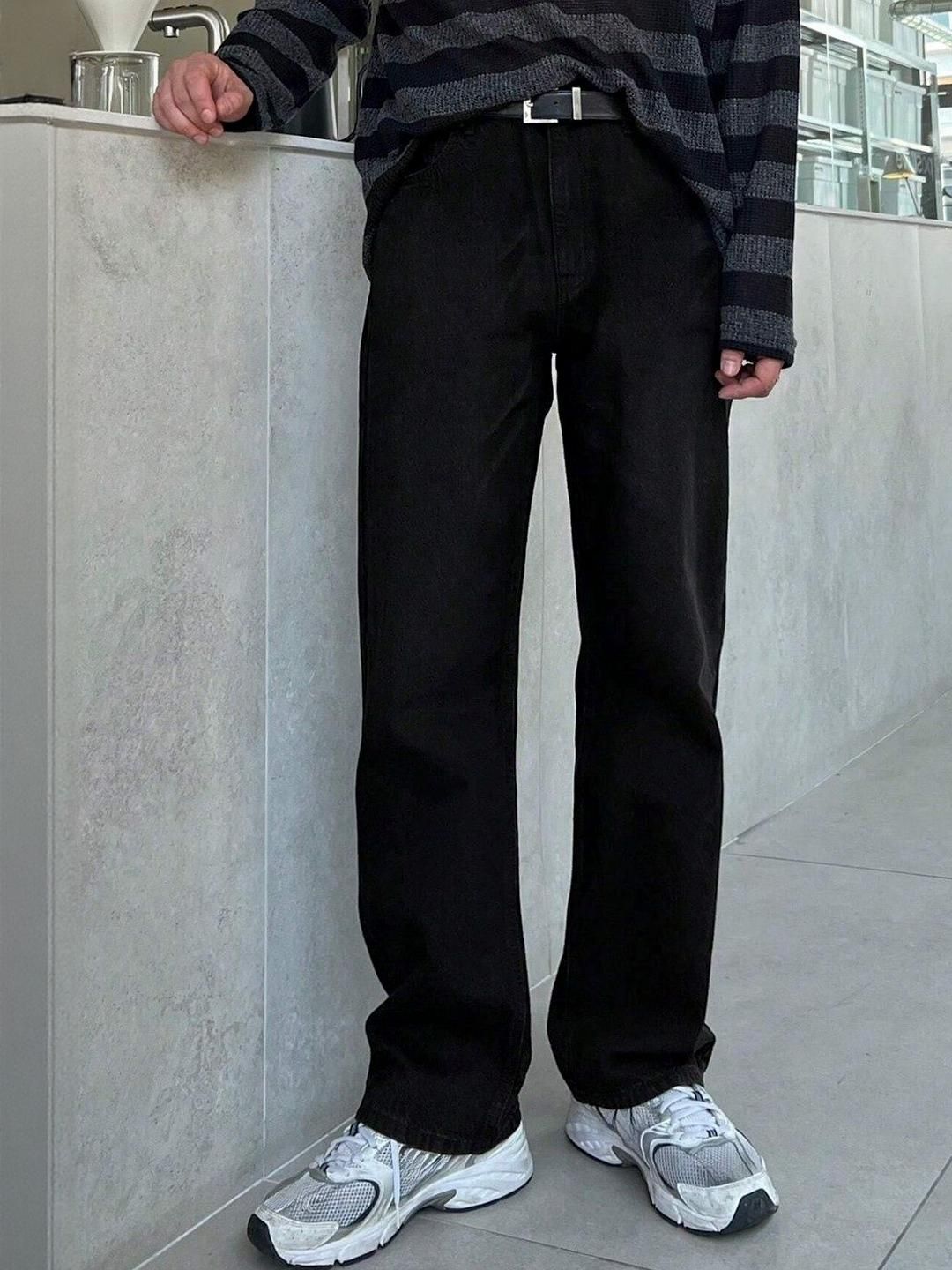 MASTERLY WEFT Men Straight Fit Mid-Rise Stretchable Jeans