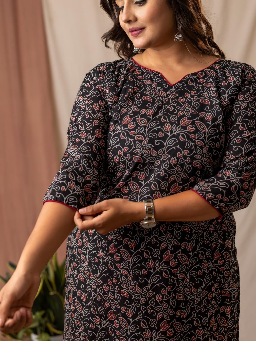 Glory Silk Floral Printed Straight Kurta