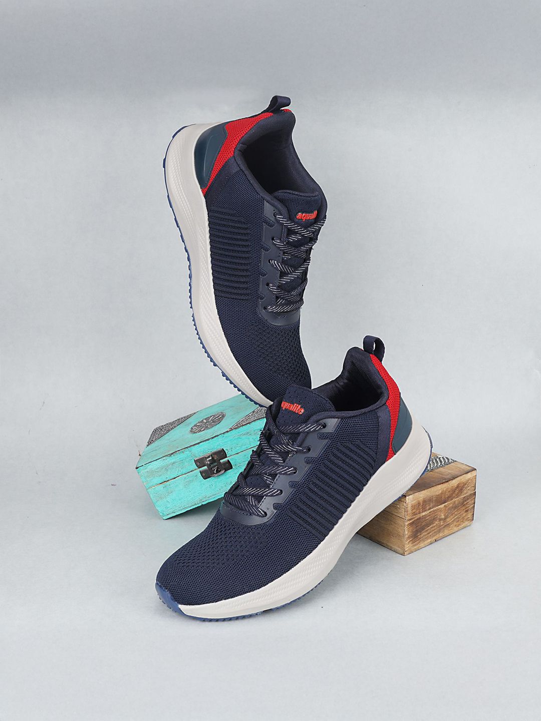 Aqualite Men Mesh Walking Shoes