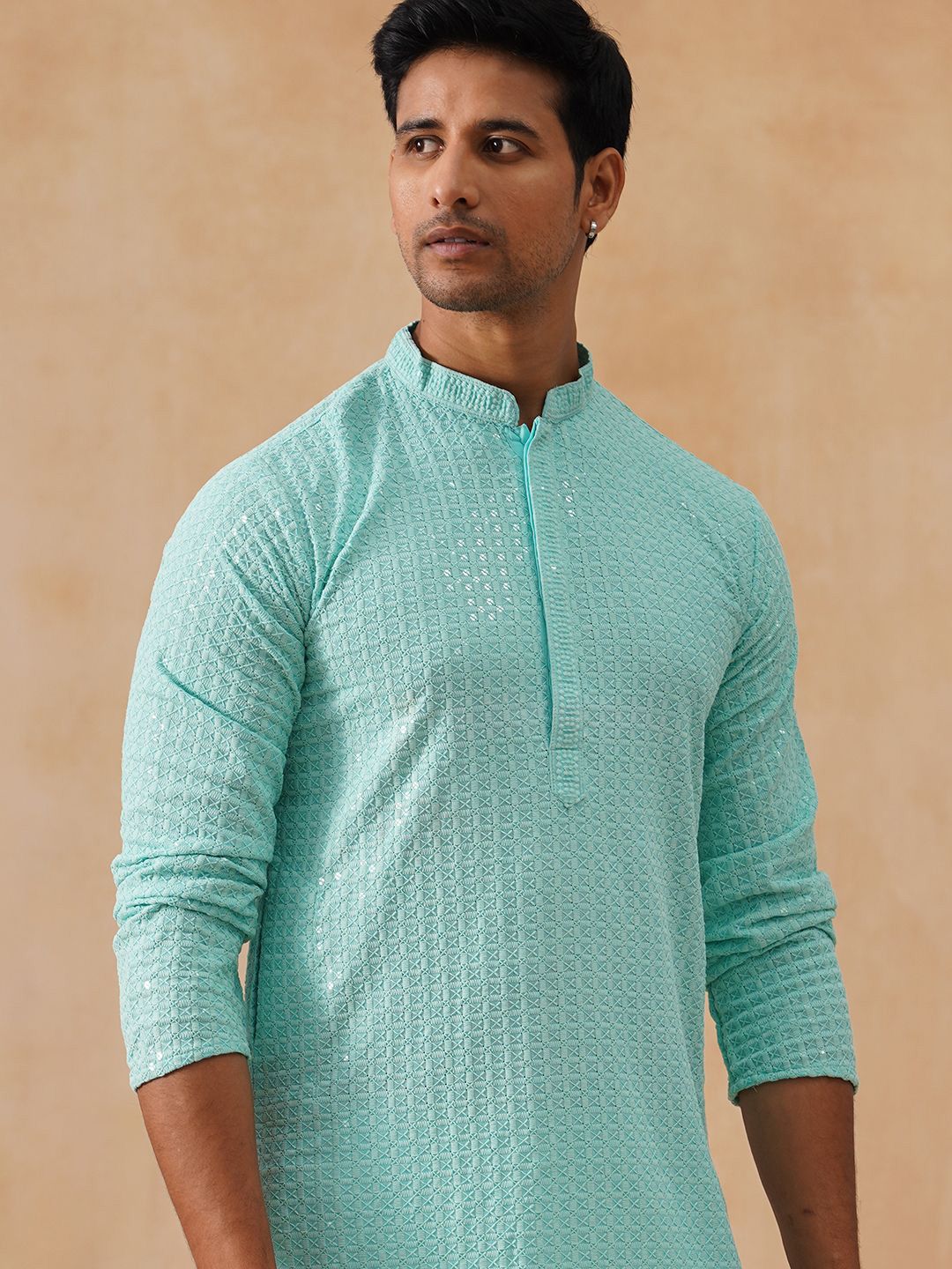 Jompers Men Geometric Embroidered Sequinned Kurta