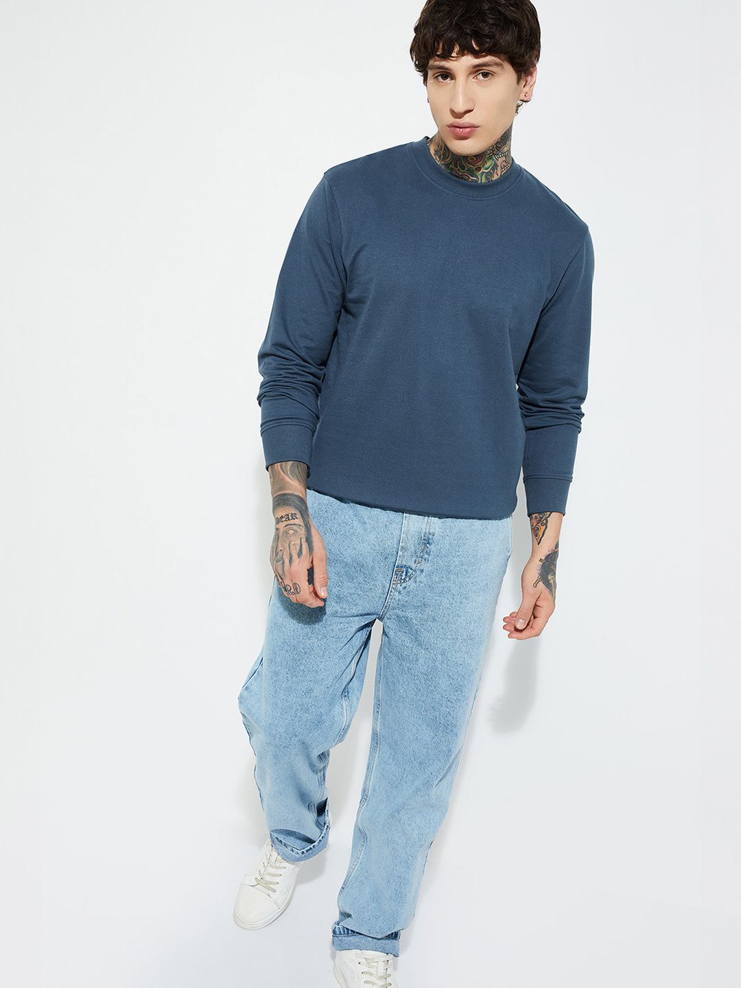 max Men Solid Long Sleeves Cotton Sweatshirt