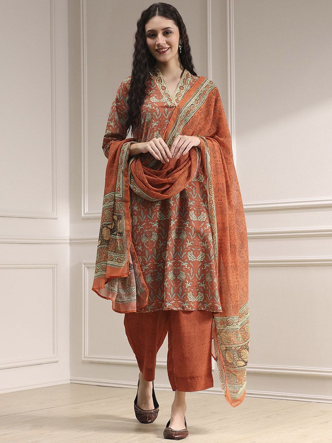 Biba Biba Floral Printed V-Neck Straight Kurta With Palazzos & Dupatta