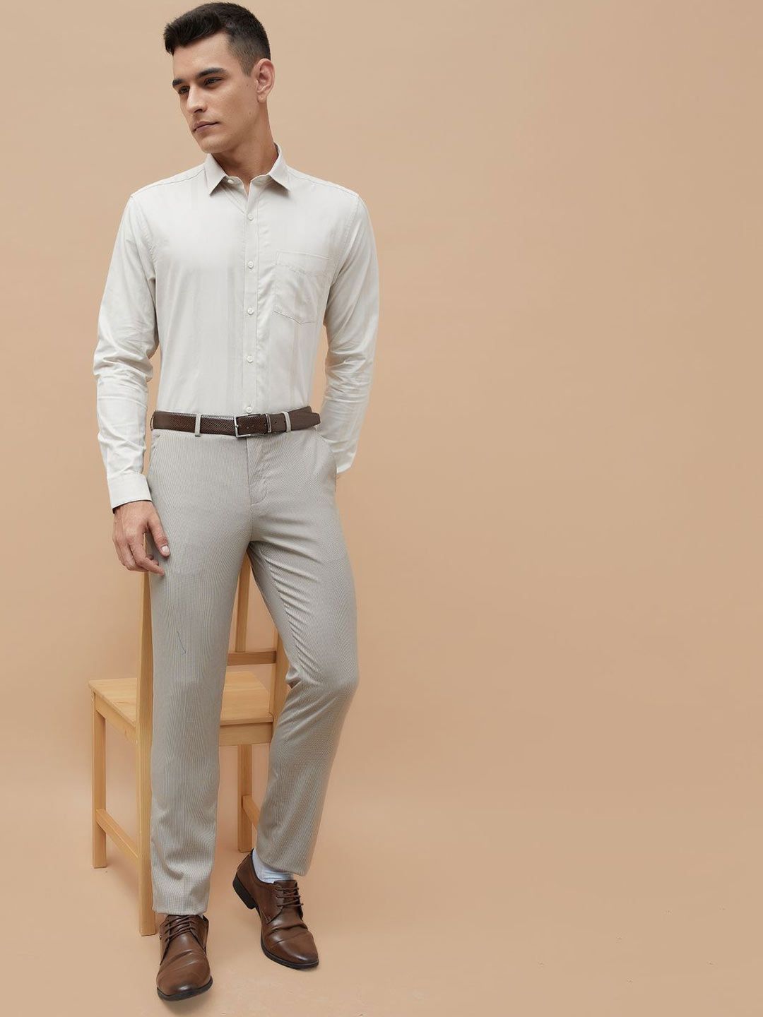 CODE by Lifestyle Men Solid Spread Collar Cotton Formal Shirt