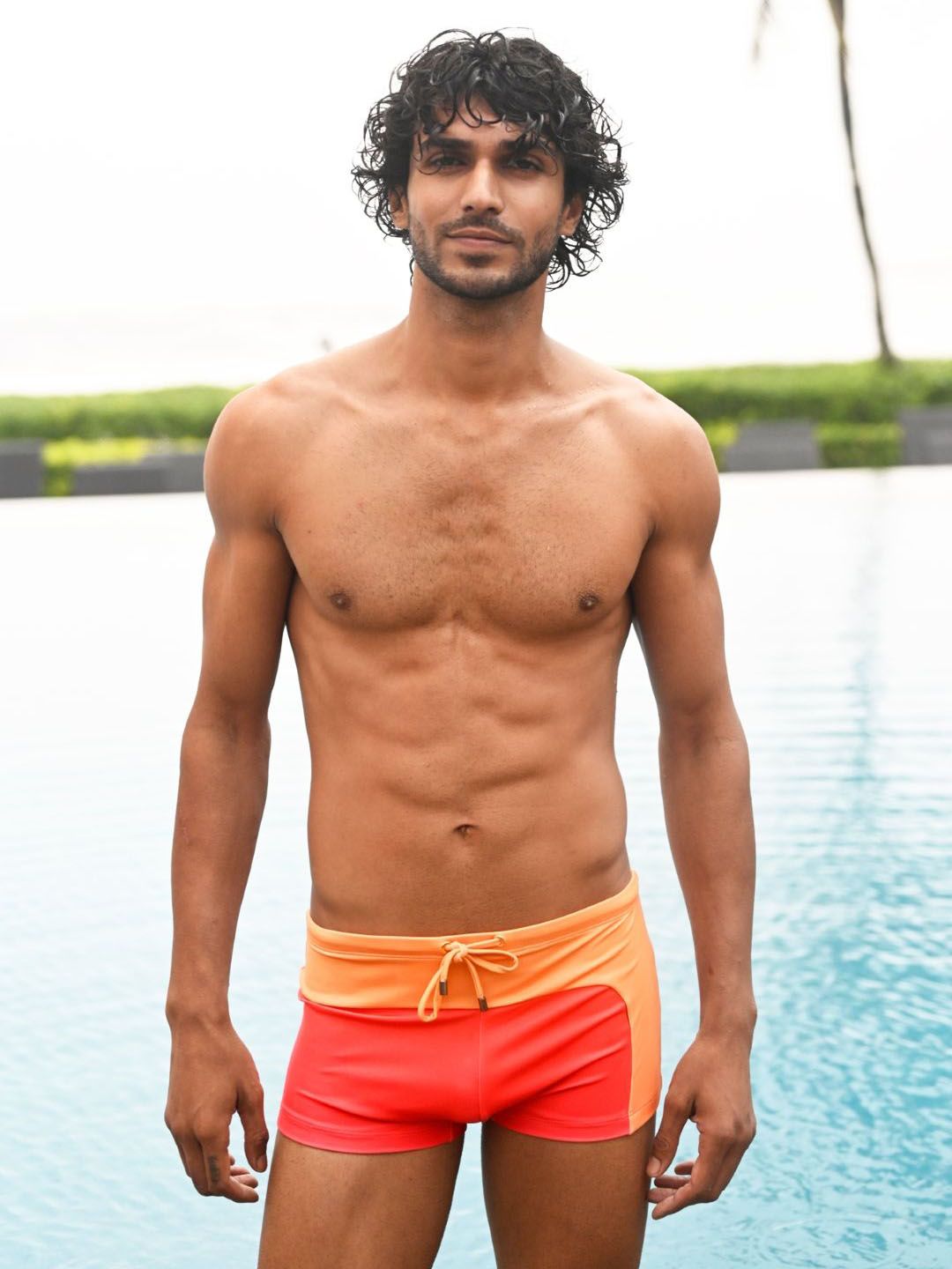 TROVE - 365 Days of Summer Colorblock Swim Trunks with Sun Out Gradient in Peach