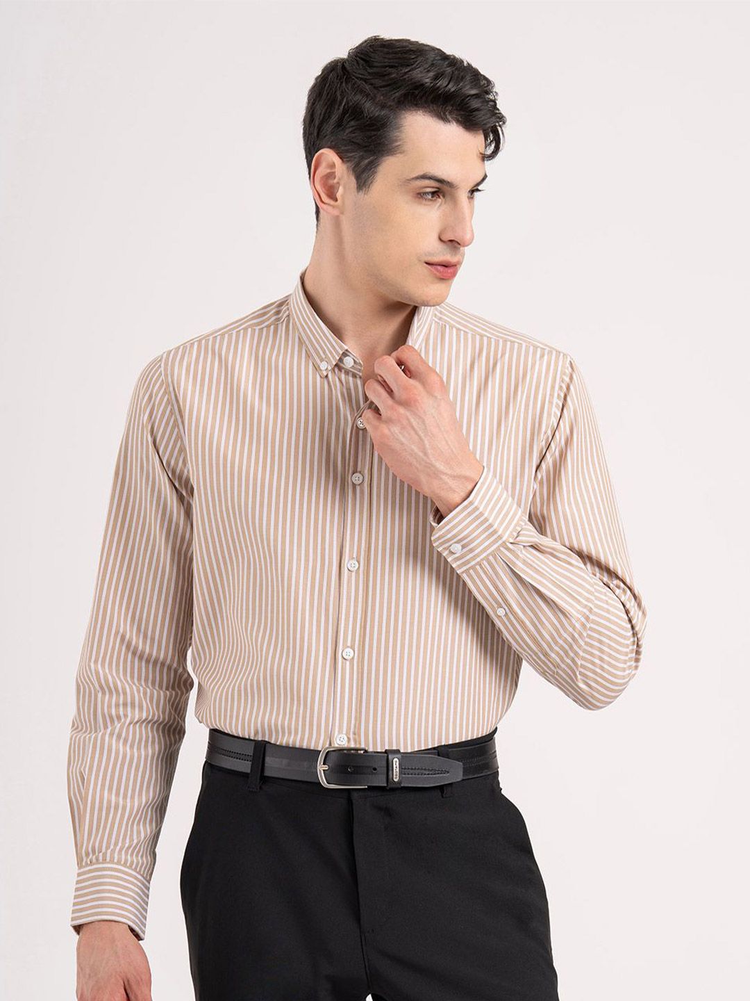 Red Tape Men Relaxed Fit Vertical Striped Button-Down Collar Formal Shirt