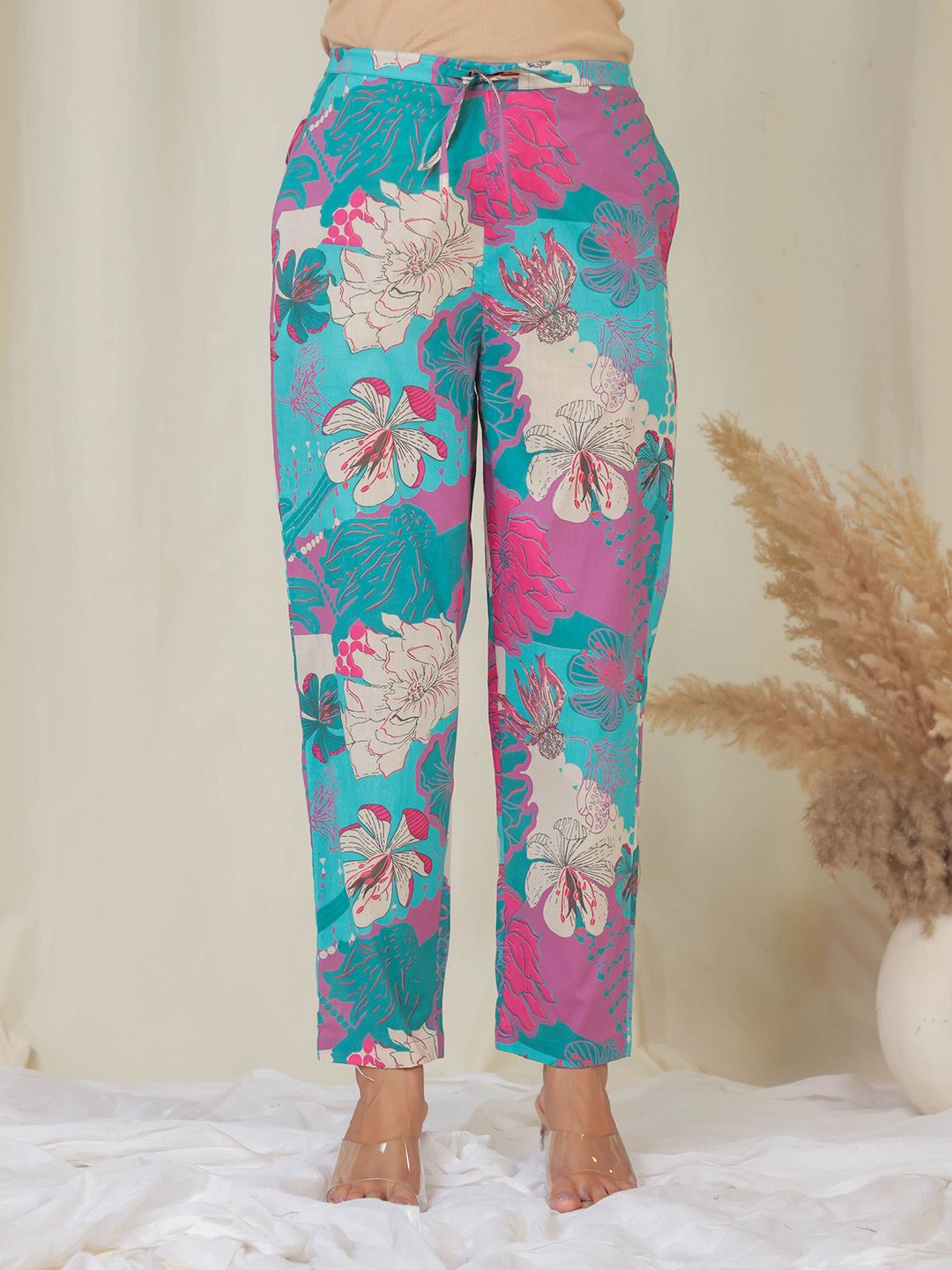 Aramya Floral Printed Trousers