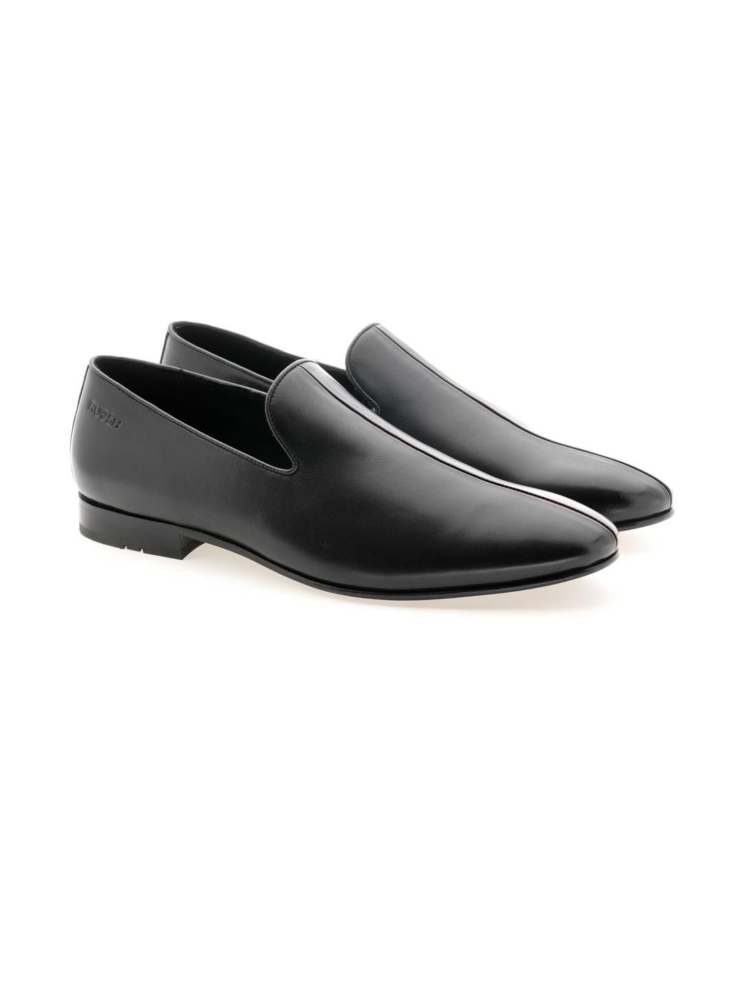 Ruosh Ruosh Men Black Leather Round Toe Loafers