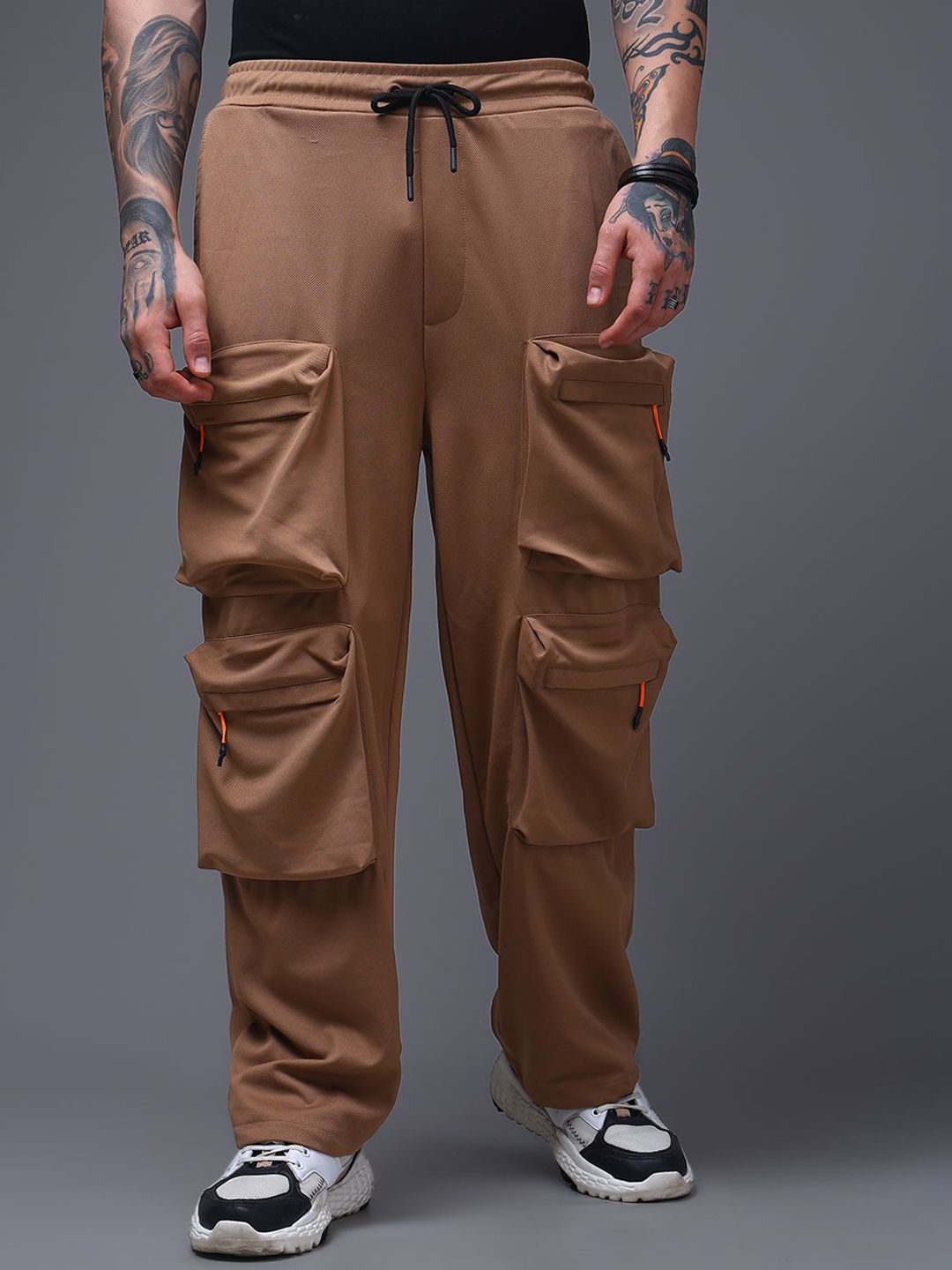 MADSTO Men Baggy-Fit Mid-Rise Track Pants