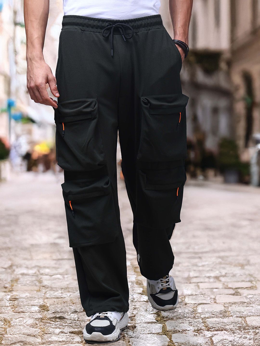 MADSTO Men Baggy-Fit Mid-Rise Track Pants