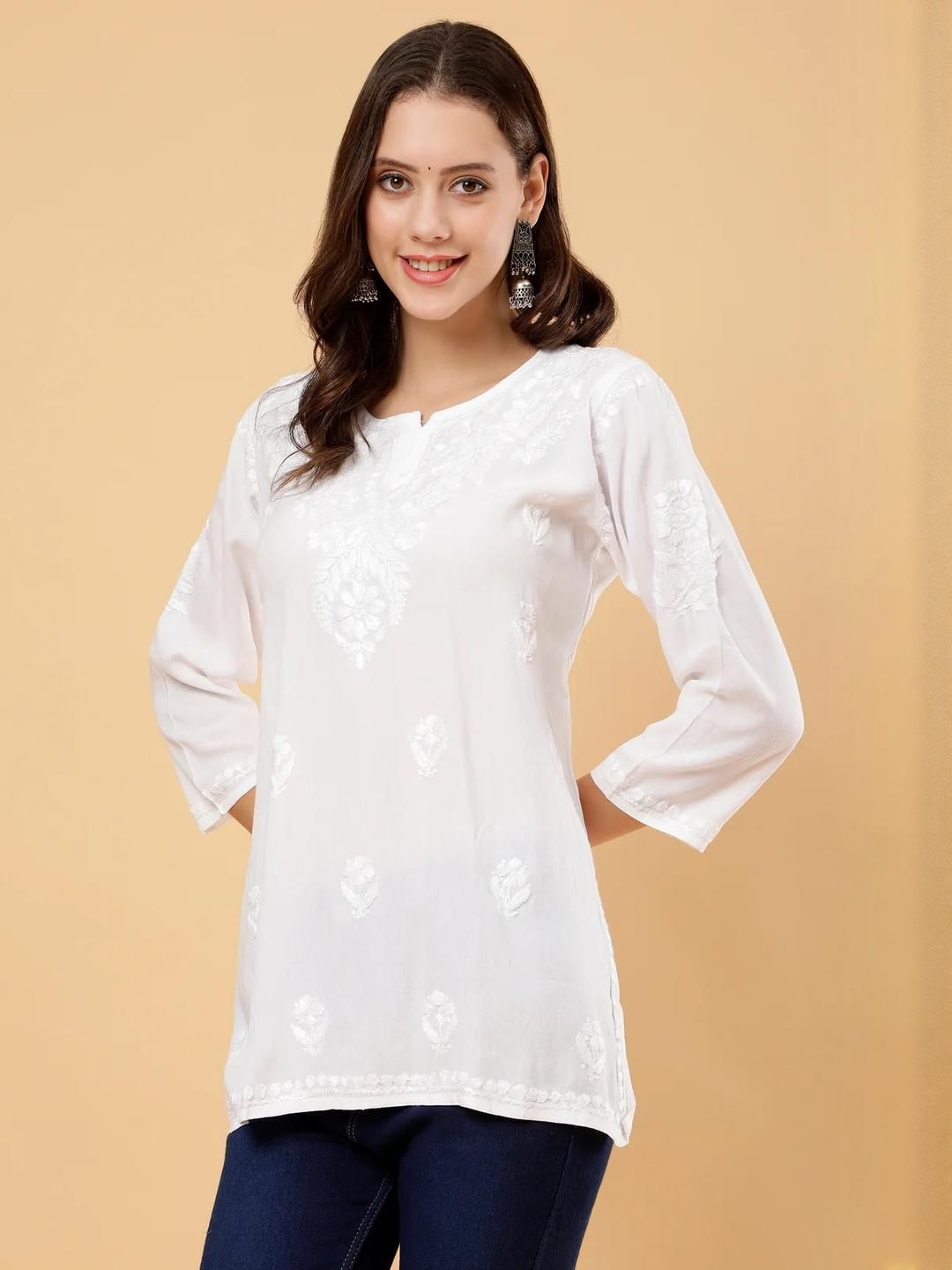 Dyed Short Women White Rayon Lucknowi Chikankari Short Kurti