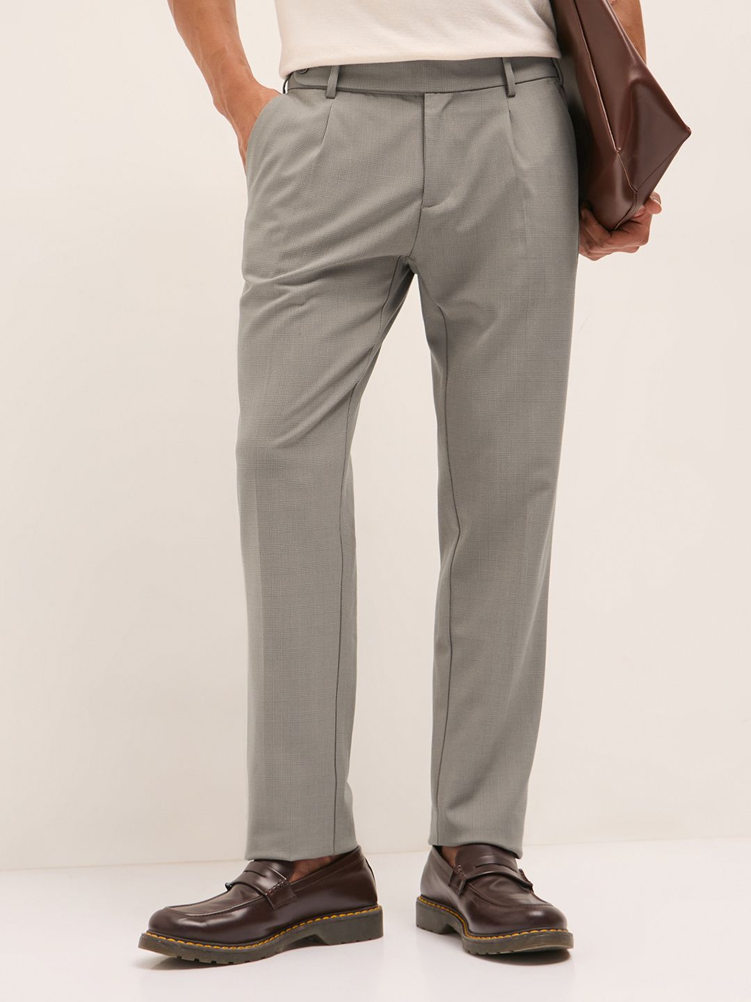 THE BEAR HOUSE Men Checked  Regular Fit Low-Rise Pleated Formal Trousers