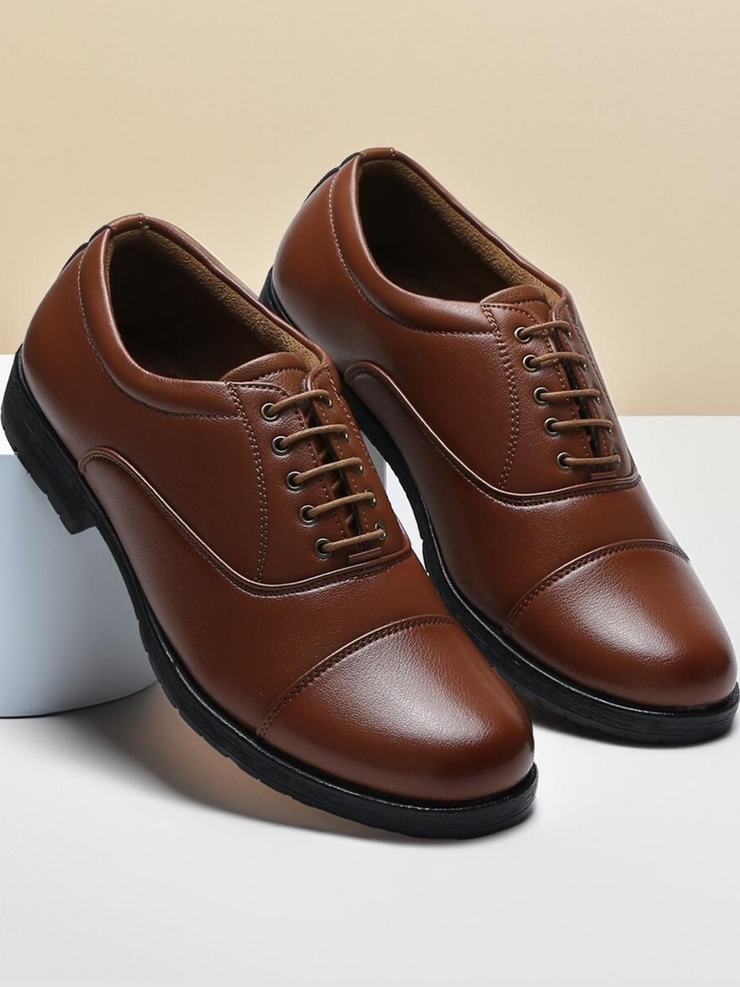 Field Care Formal Oxford lace-up shoes.