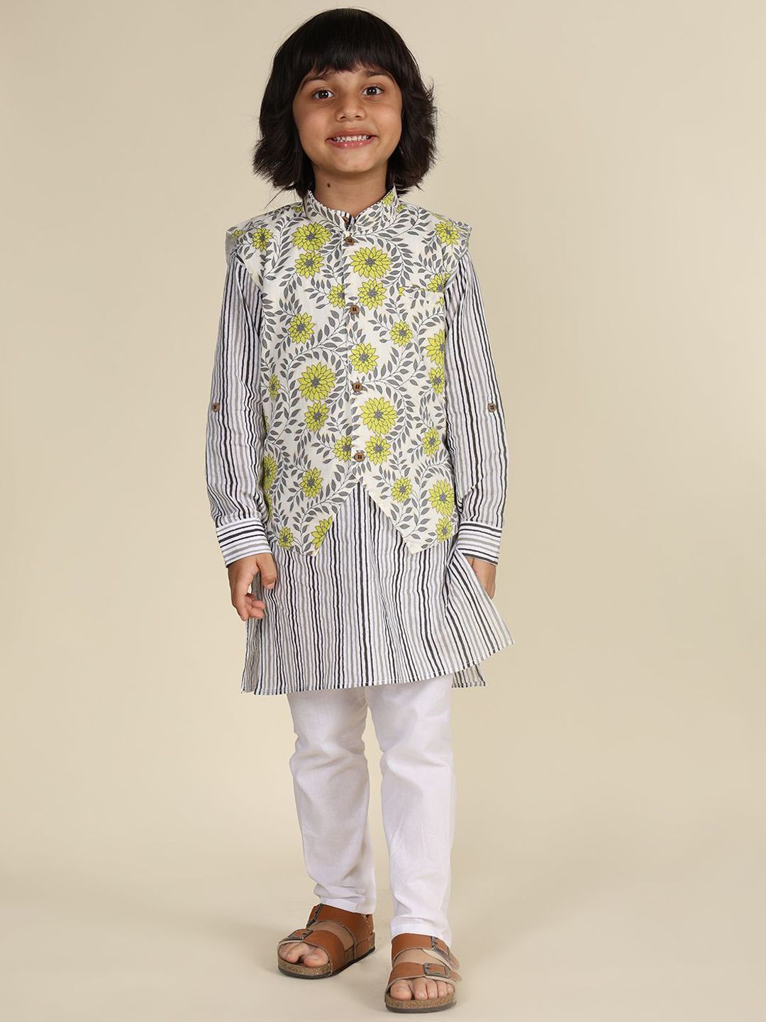 LIL PITAARA Boys Printed Regular Pure Cotton Kurta with Pyjamas