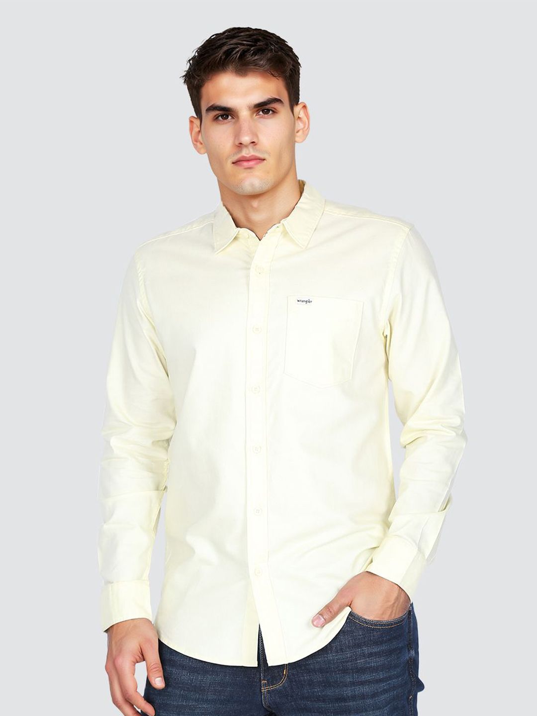 Wrangler Men Solid Spread Collar Casual Regular Fit Shirt