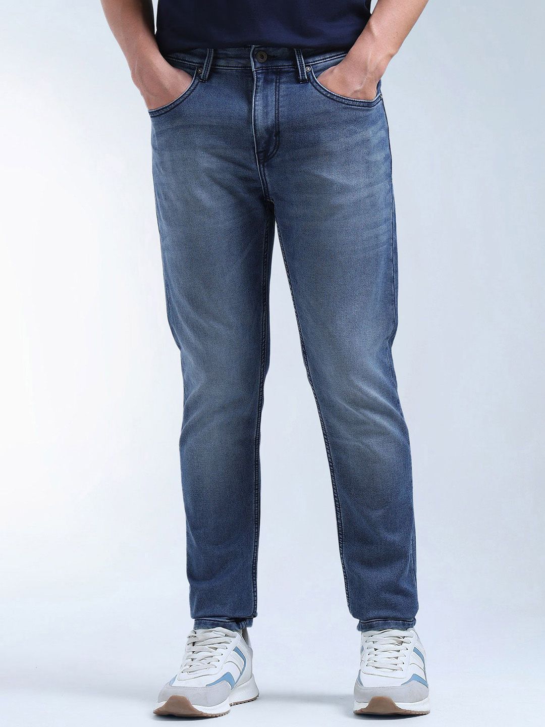 Flying Machine Flying Machine Men Tapered Fit Mid-Rise Light Fade Whiskered Jeans