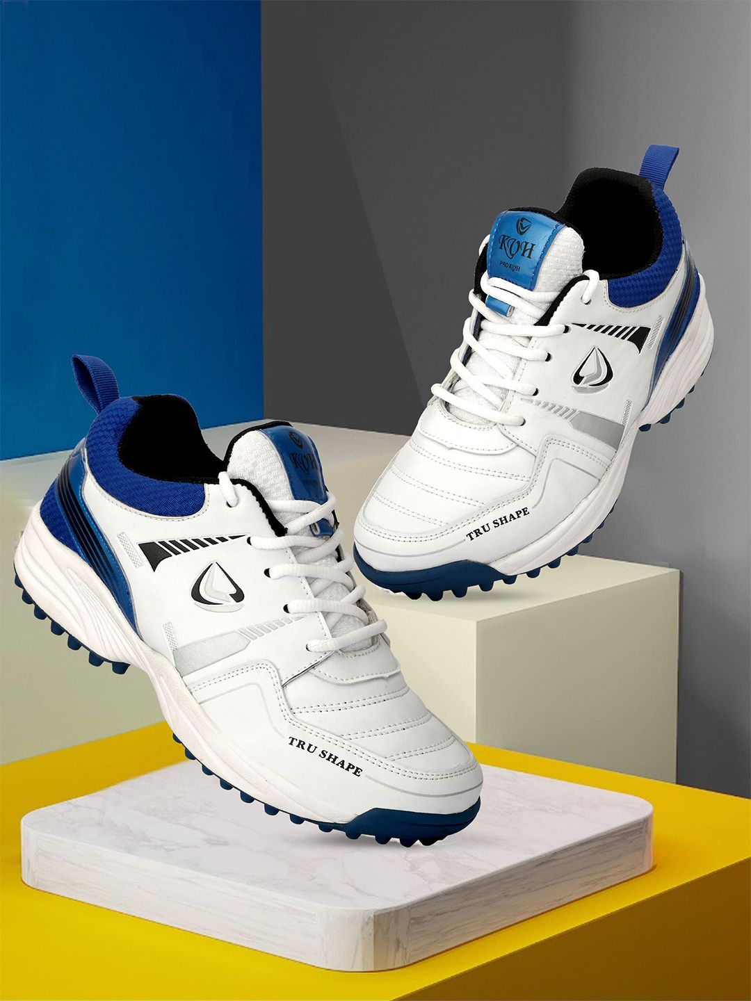 PRO KVH Men Cricket Non-Marking Shoes