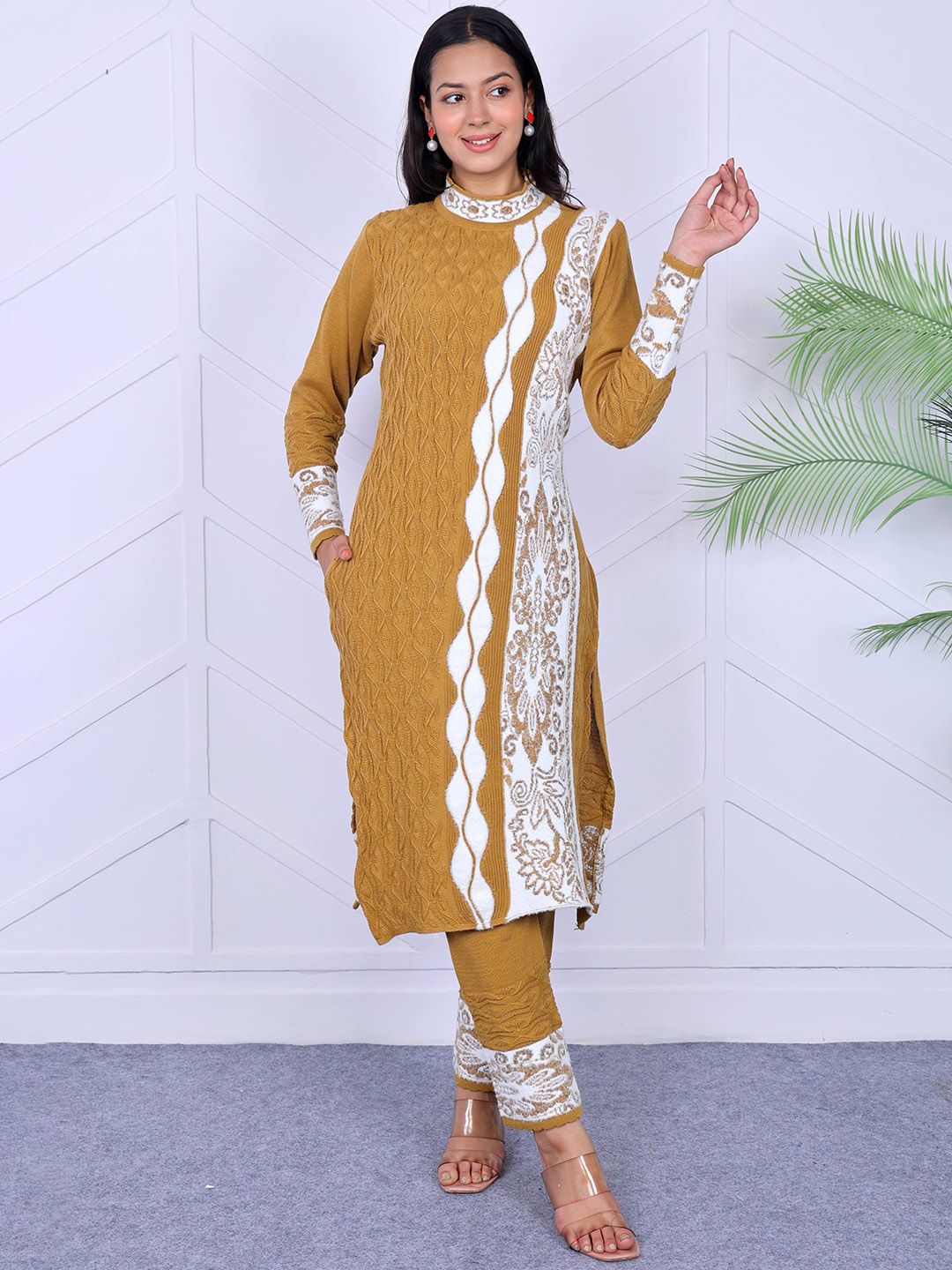 KNITZY KNITZY Women Ethnic Motifs Kurta with Churidar