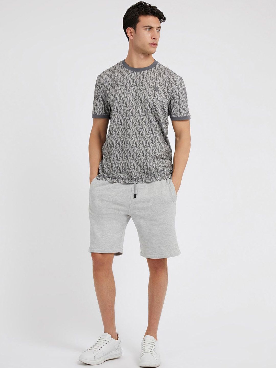 GUESS Men Solid Slim Fit Mid-Rise Shorts