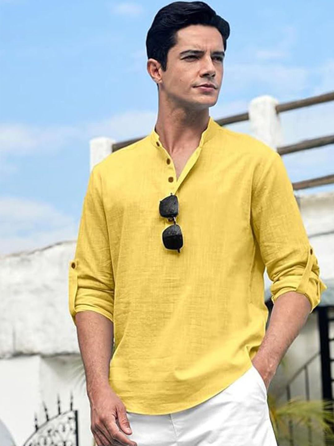 Yugnik Men Solid Mandarin Collar Long Sleeves Kurta