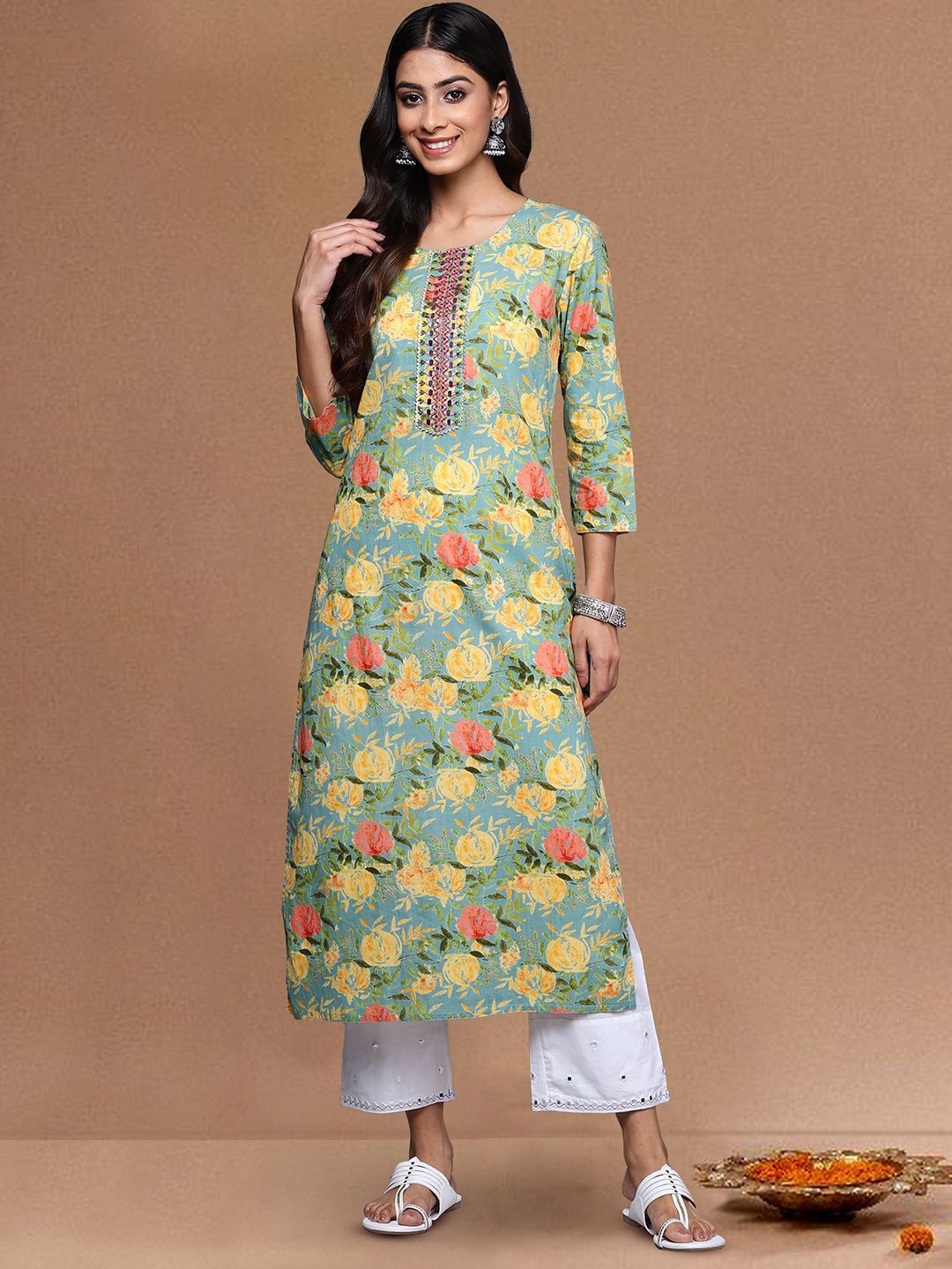 all about you Women Floral Printed Round Neck Thread Work Cotton Straight Kurta