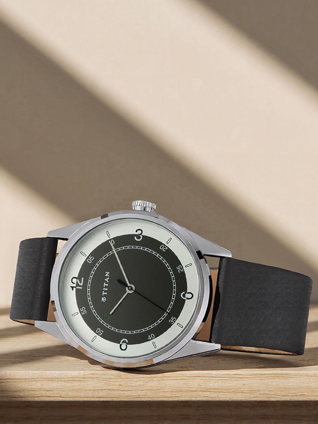 Titan Titan Workwear Quartz Analog With Two Toned Black & Silver Dial Watch For Men - Nt1729sl04